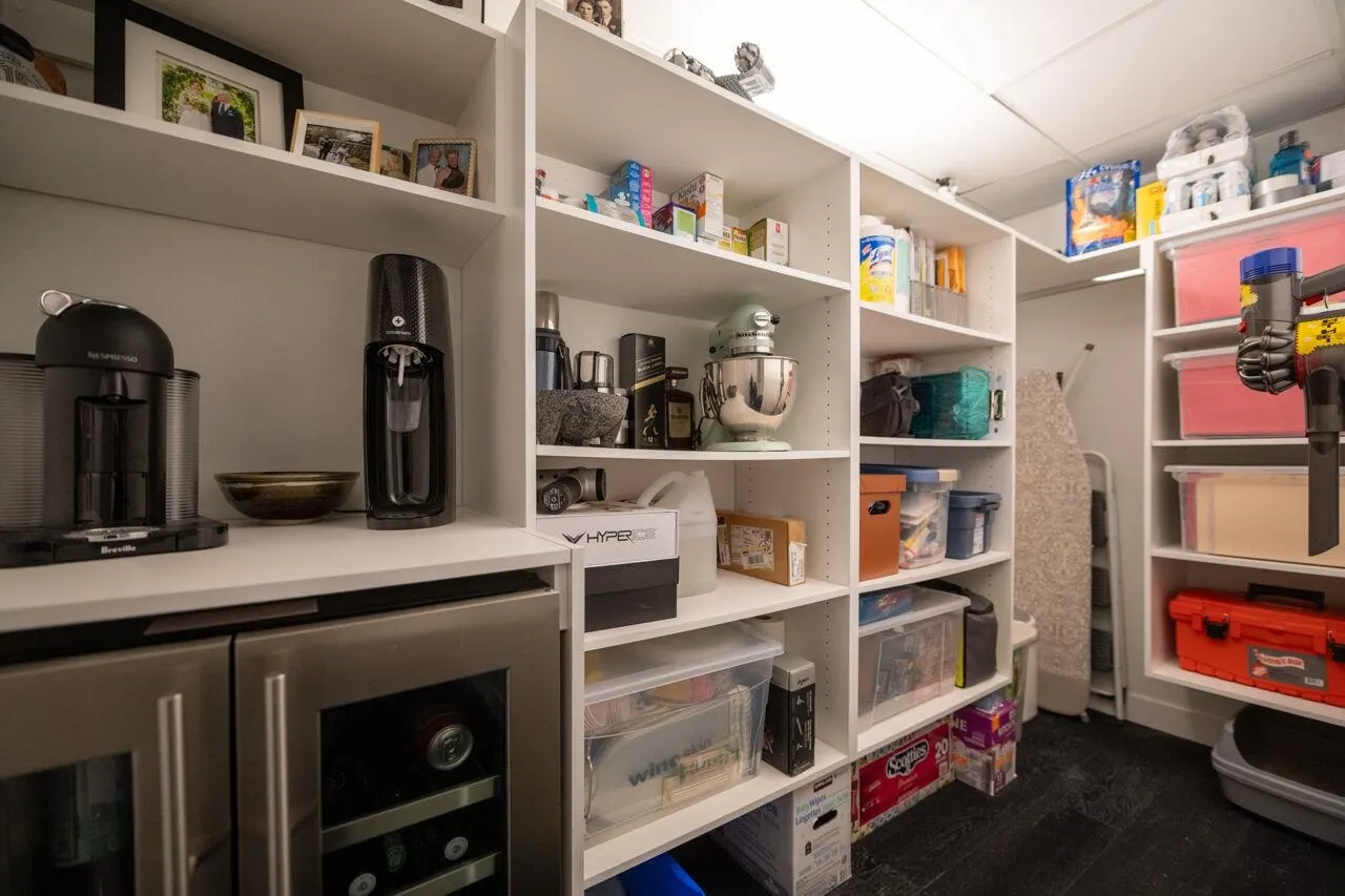 3206 1111 Richards Street