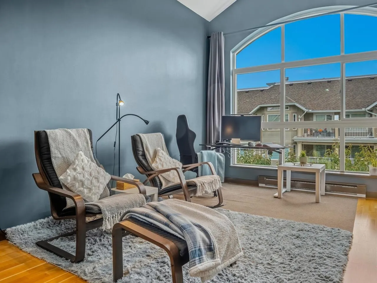 416 5900 Dover Crescent