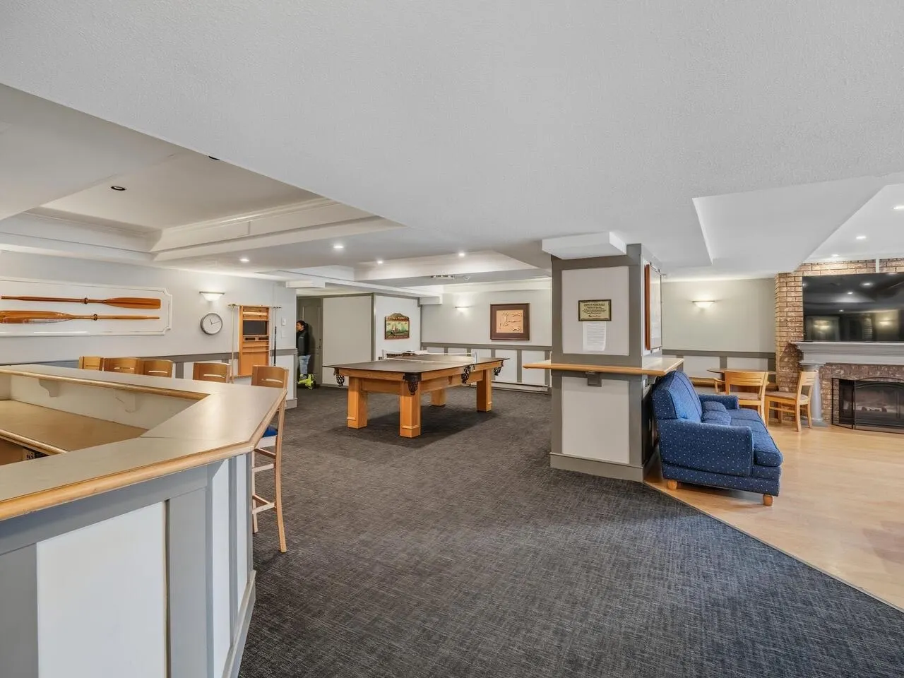 416 5900 Dover Crescent