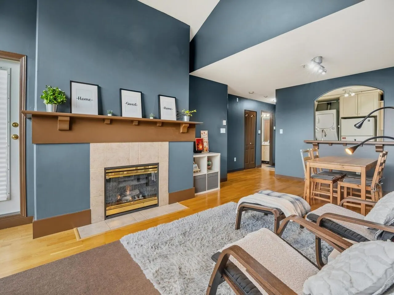 416 5900 Dover Crescent