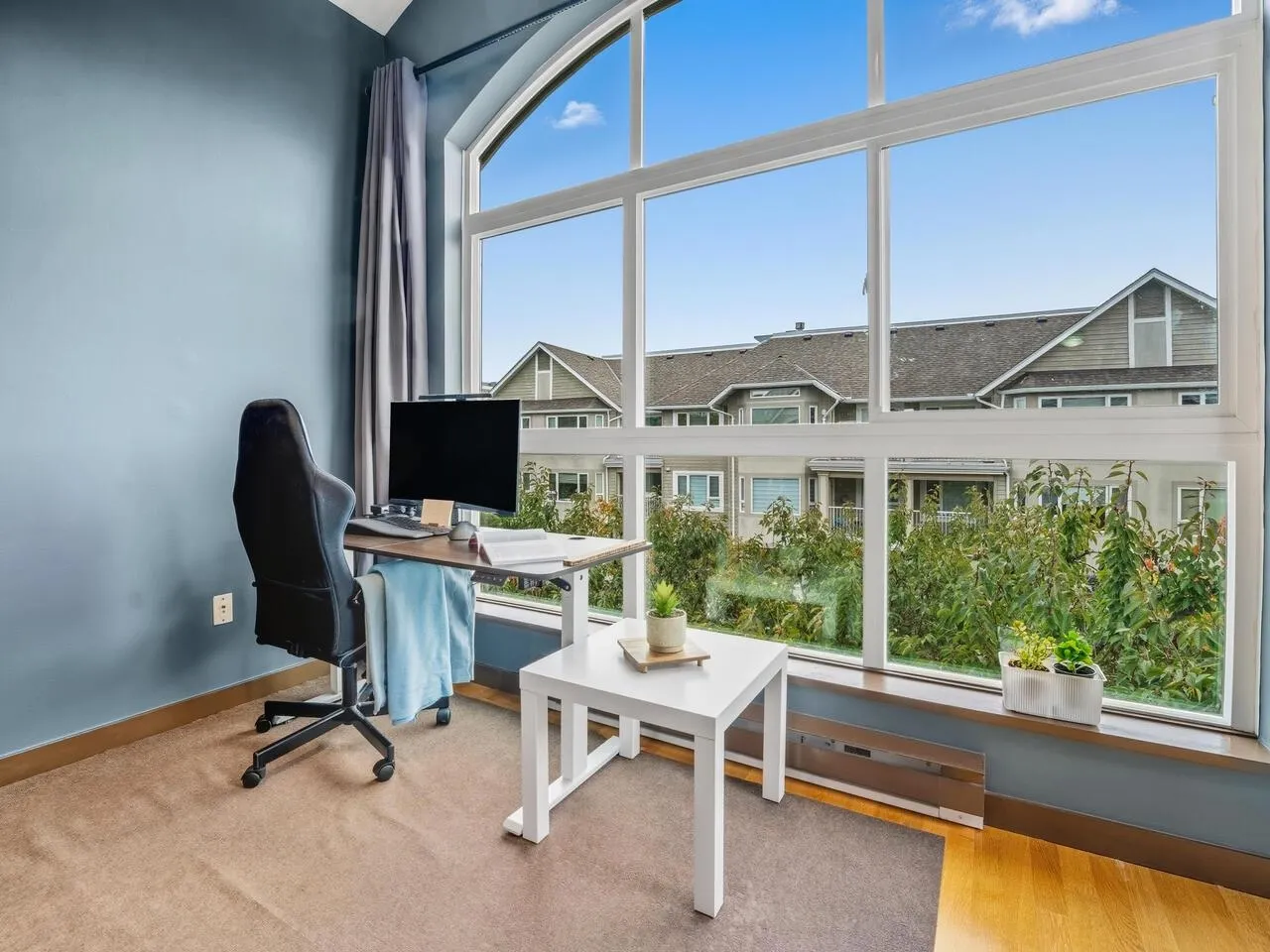 416 5900 Dover Crescent