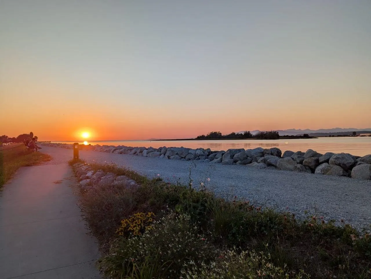 416 5900 Dover Crescent