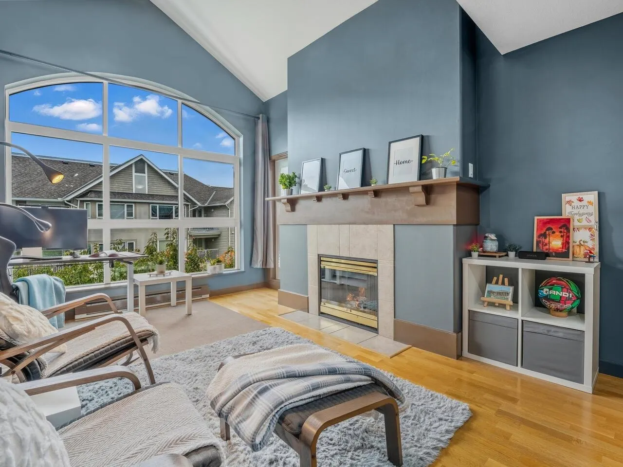 416 5900 Dover Crescent