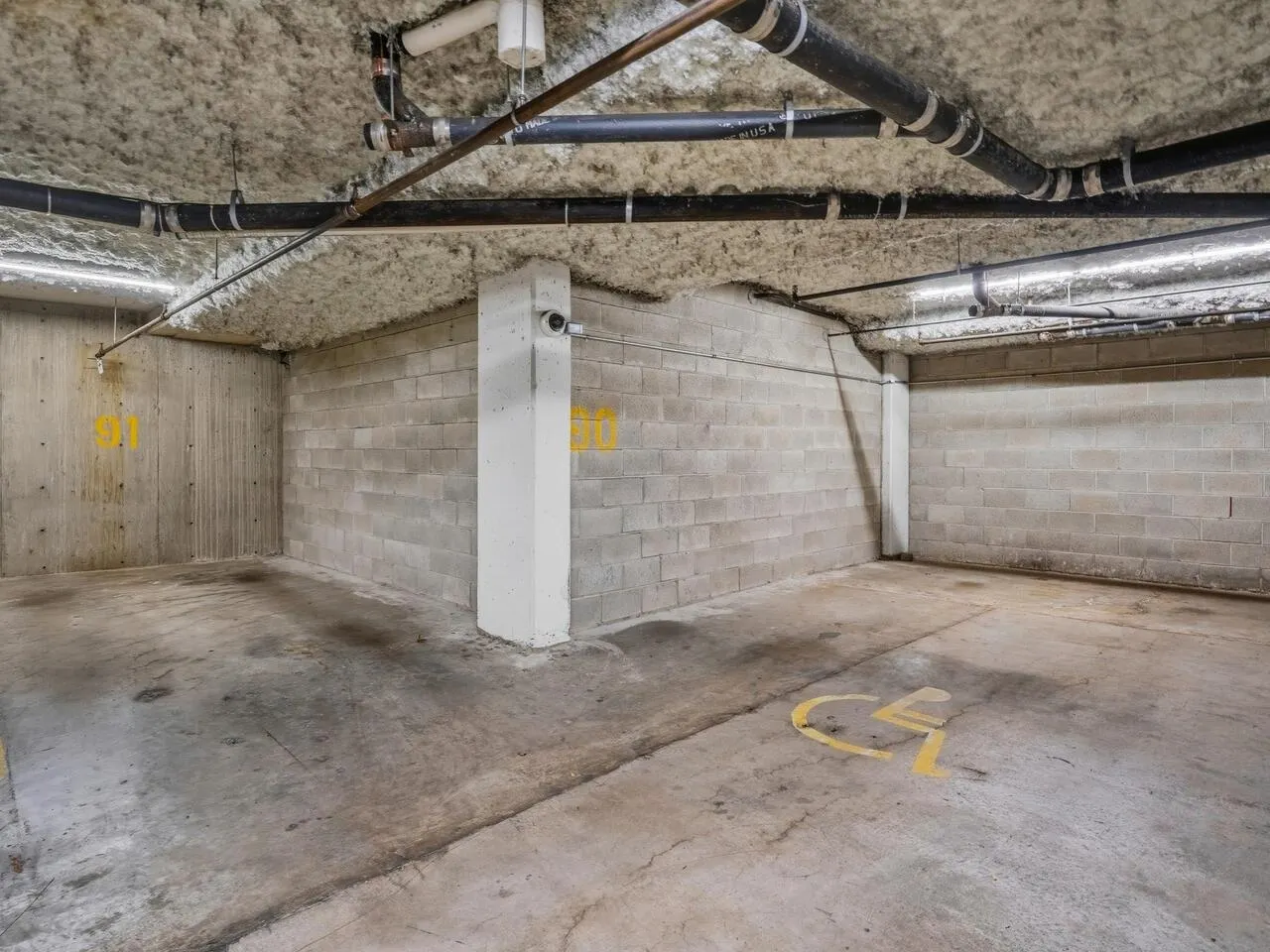 416 5900 Dover Crescent