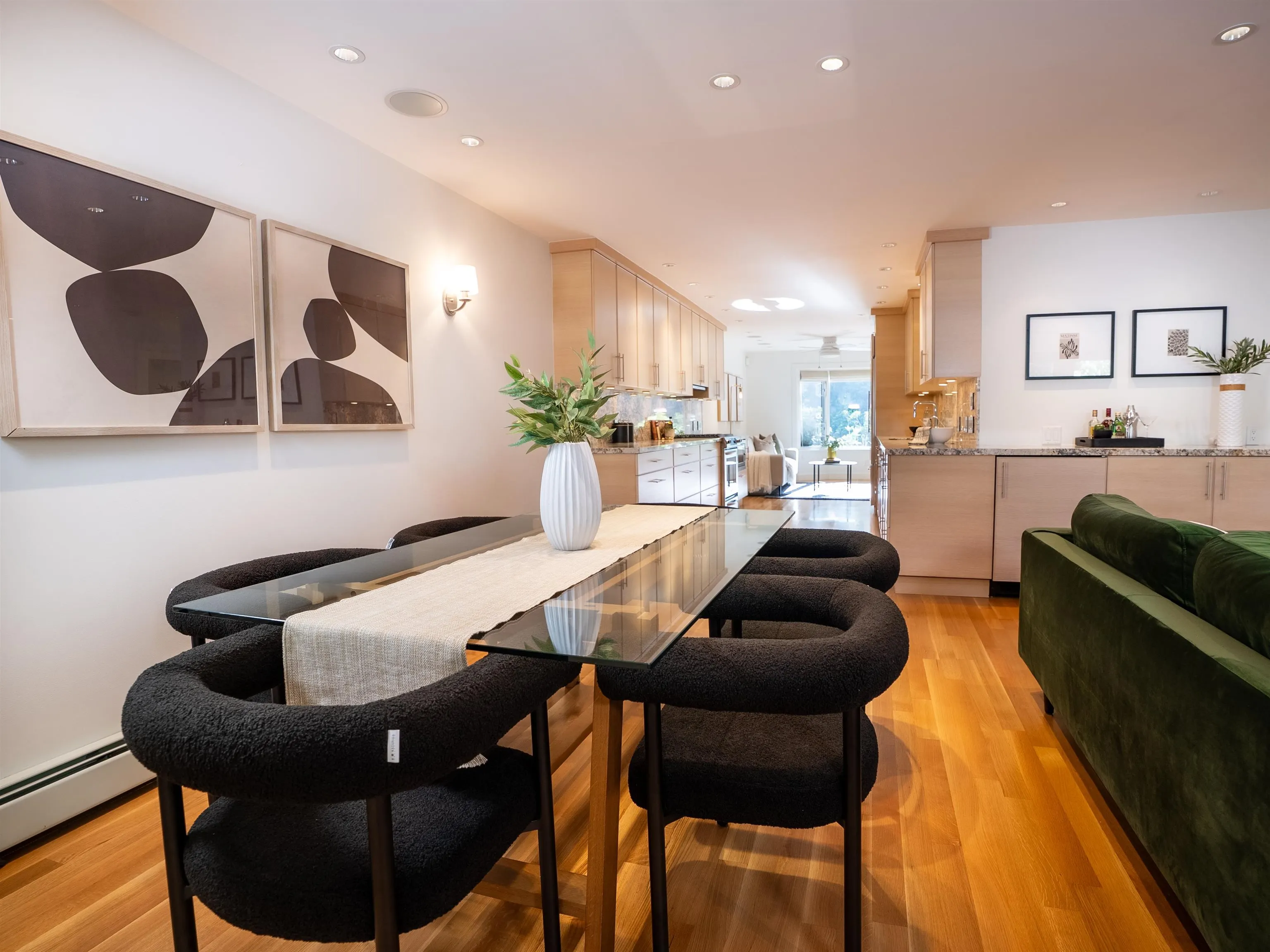 23 4900 Cartier Street