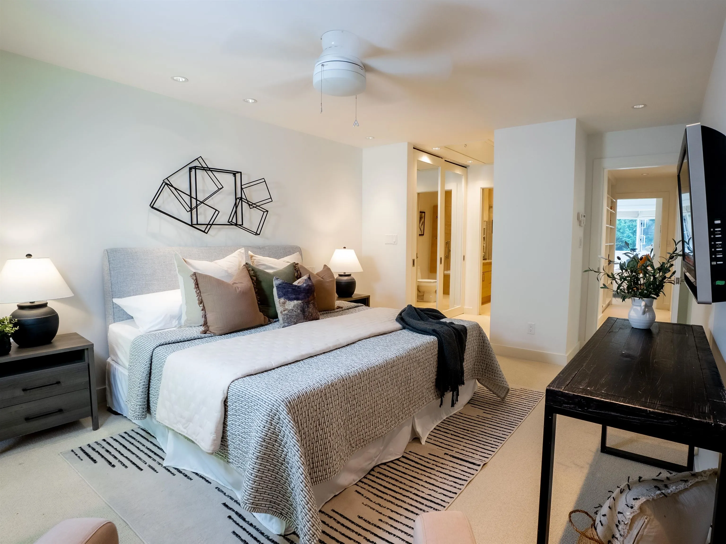 23 4900 Cartier Street