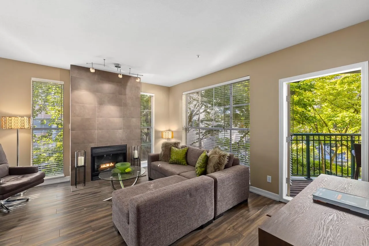 203 1928 Nelson Street