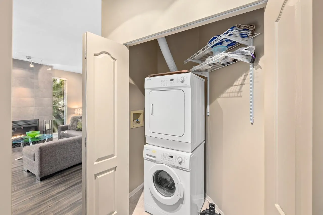 203 1928 Nelson Street