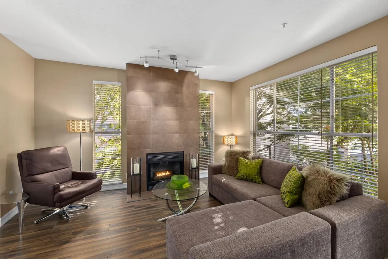 203 1928 Nelson Street