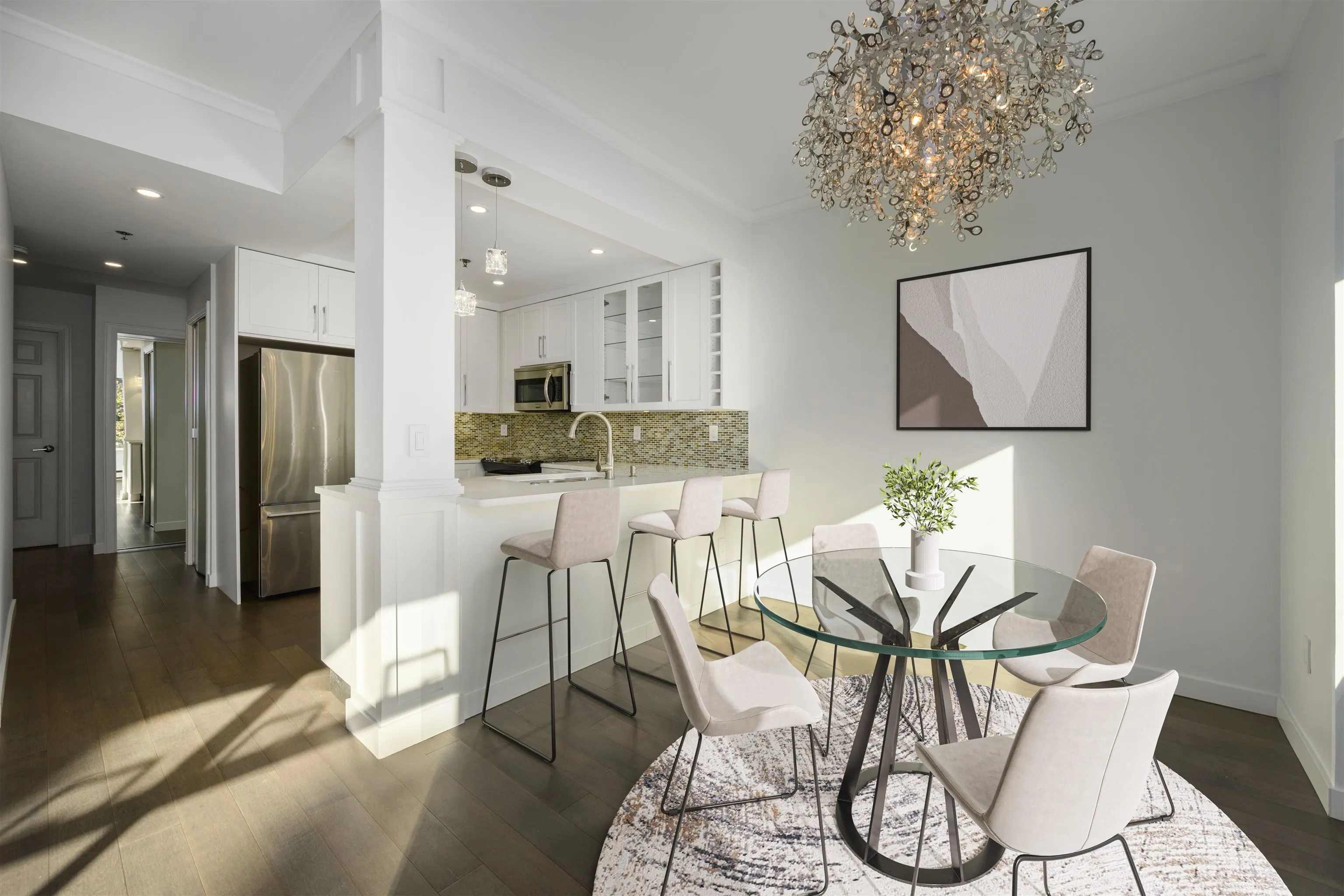 307 1963 W 3rd Avenue