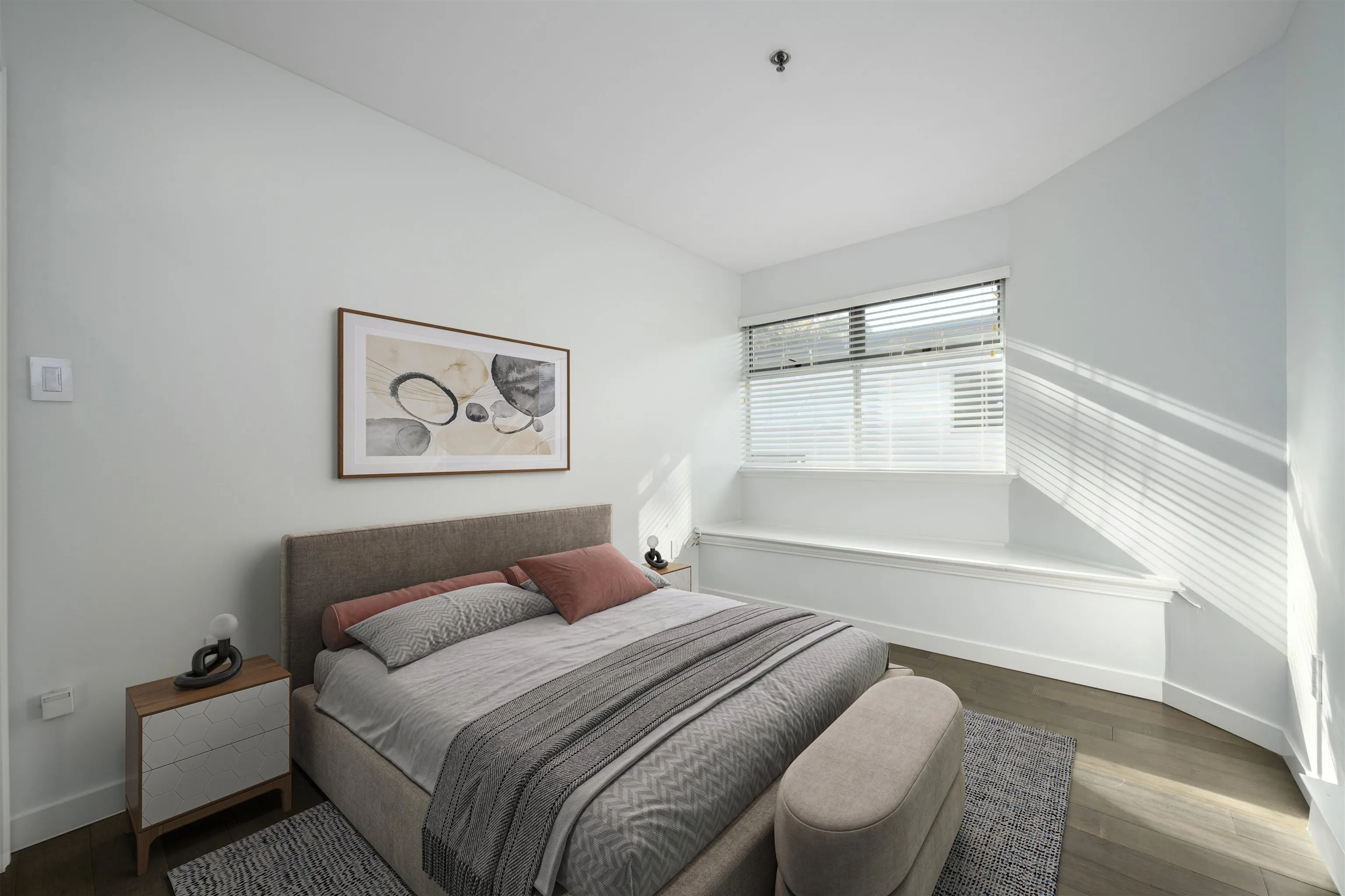 307 1963 W 3rd Avenue