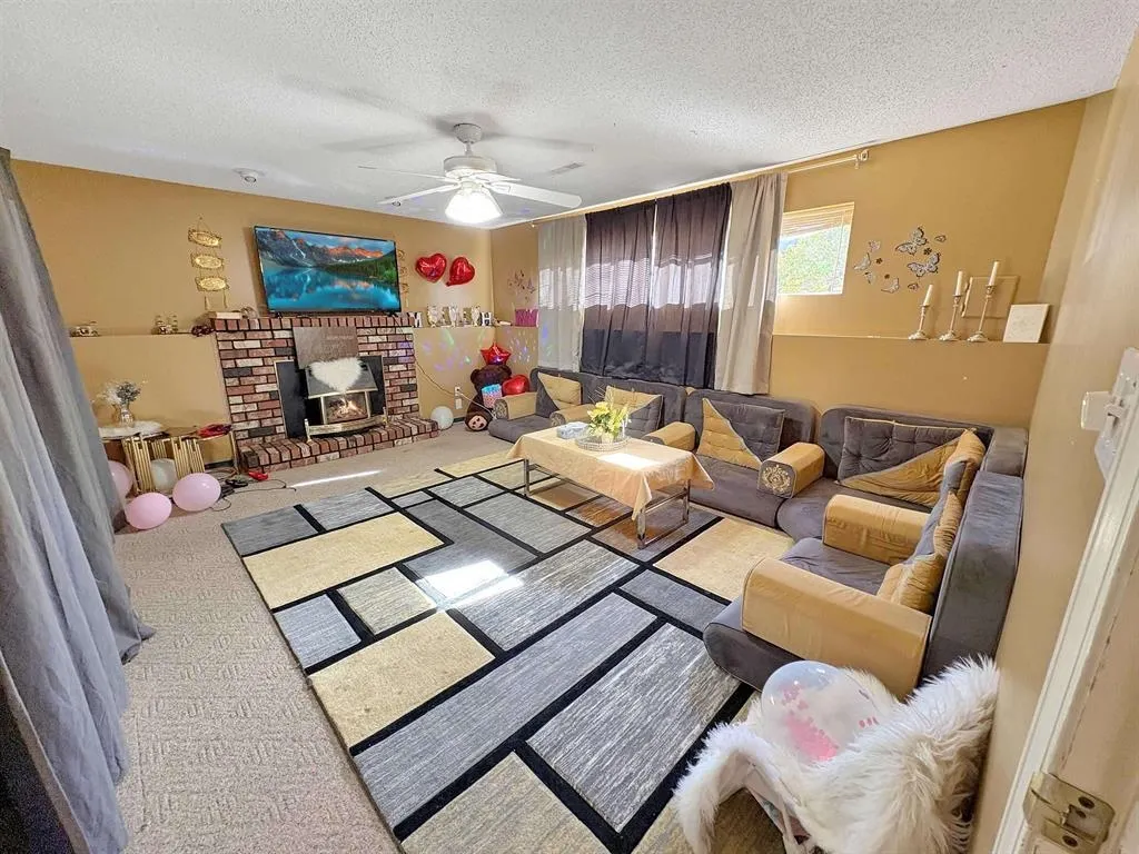 32469 Emerald Avenue