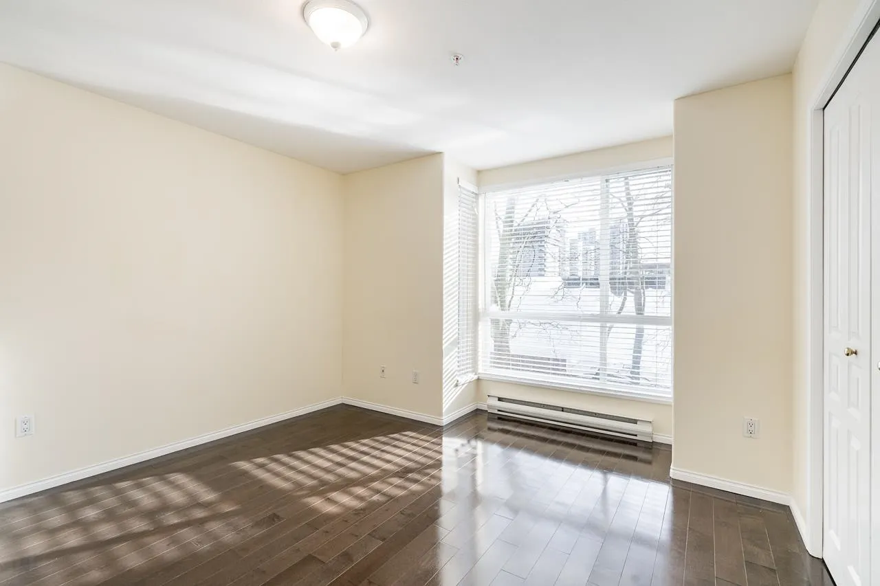 103 624 Agnes Street