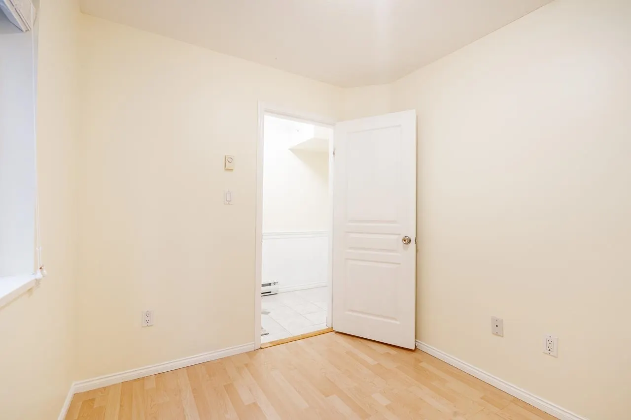 103 624 Agnes Street