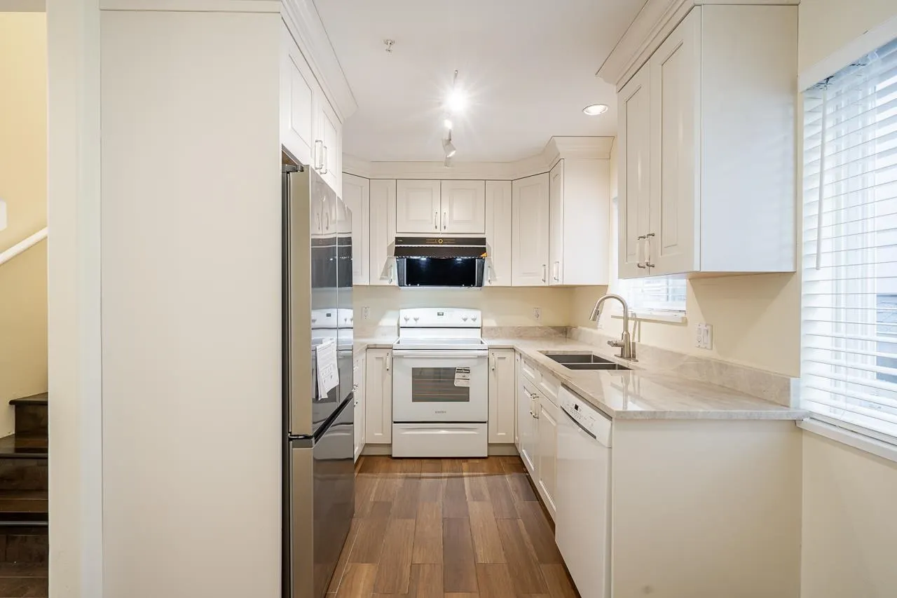 103 624 Agnes Street