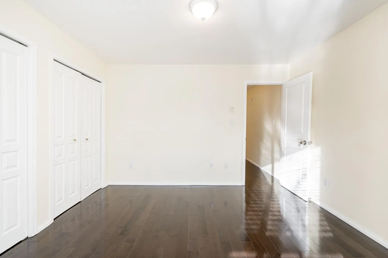 103 624 Agnes Street