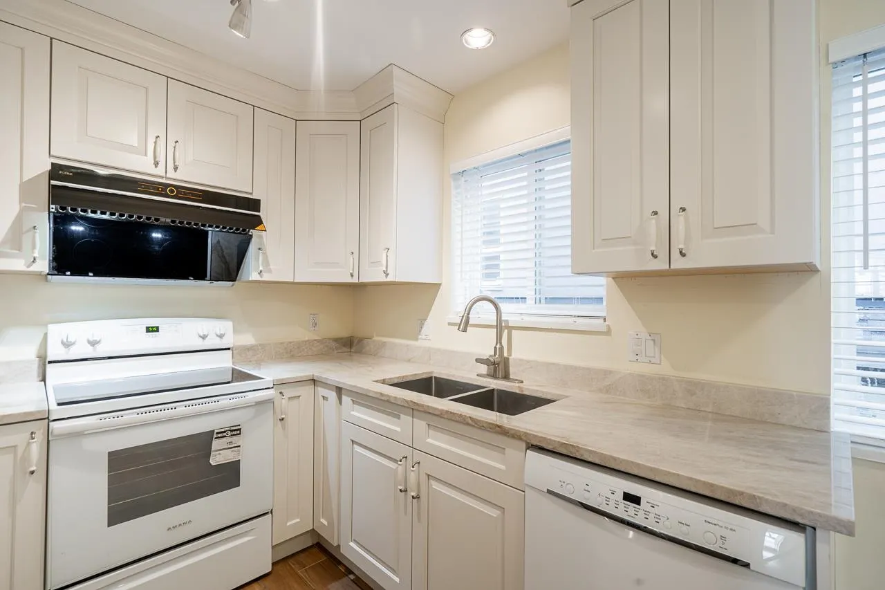 103 624 Agnes Street