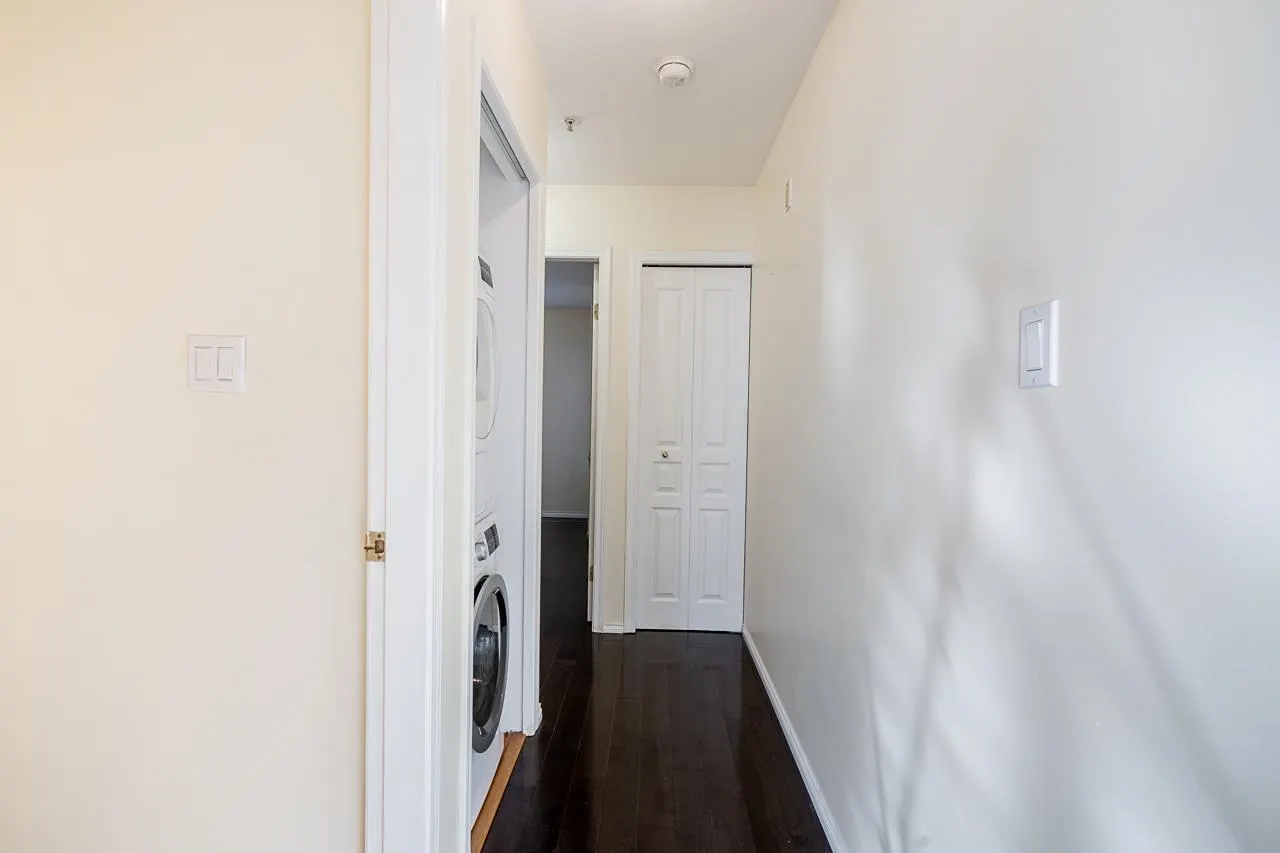 103 624 Agnes Street