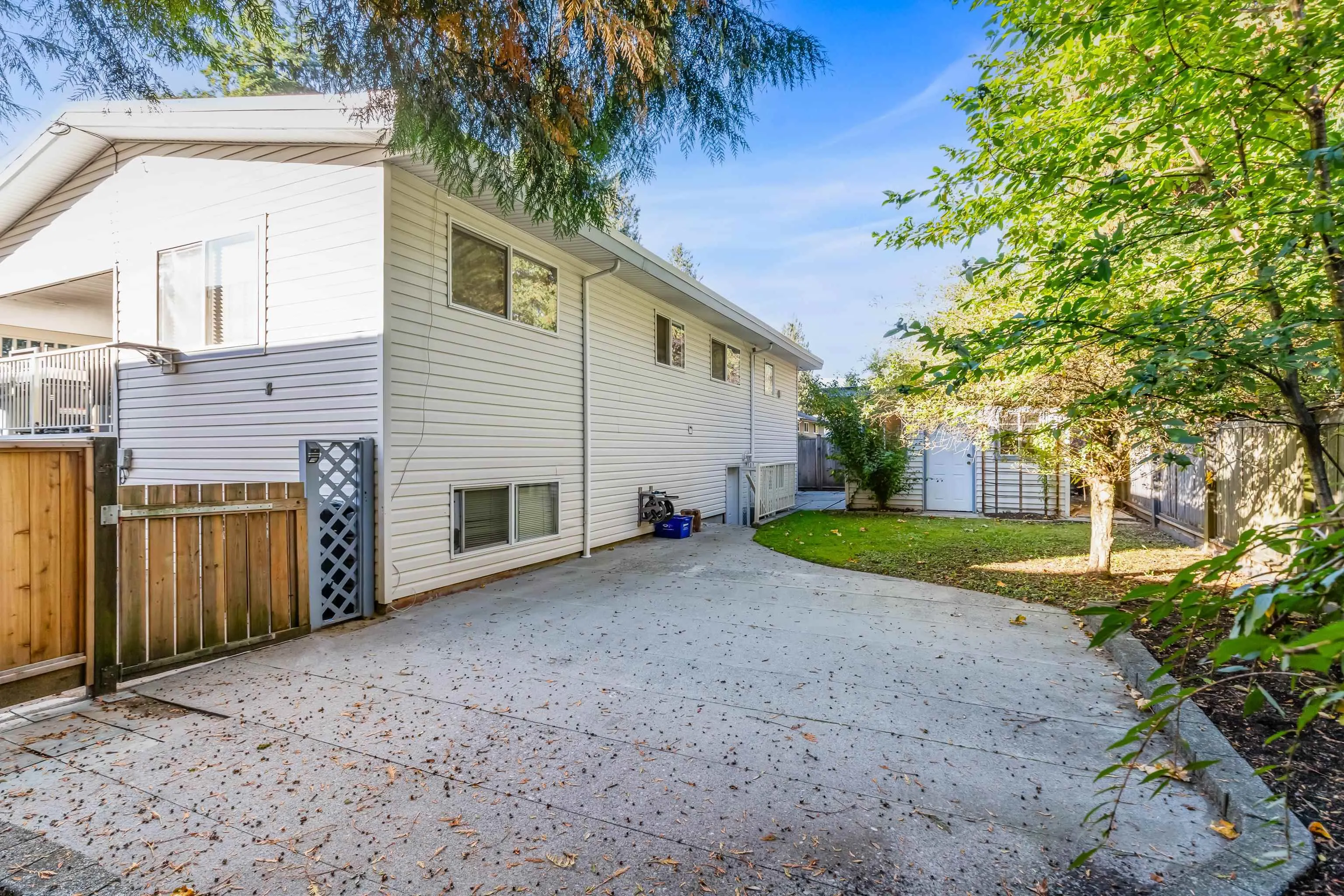 11732 11730 Bonson Road