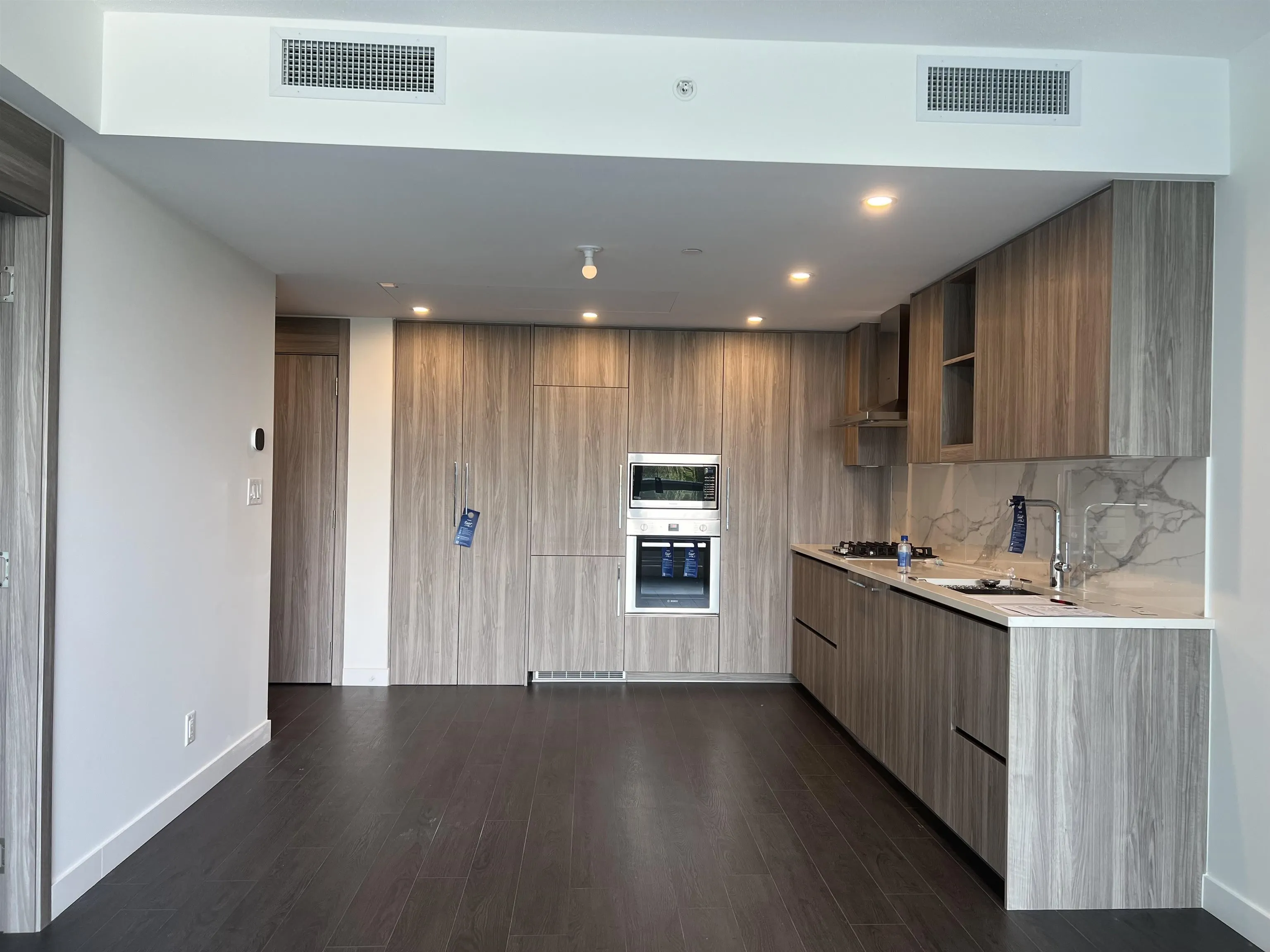 706 13778 100th Avenue