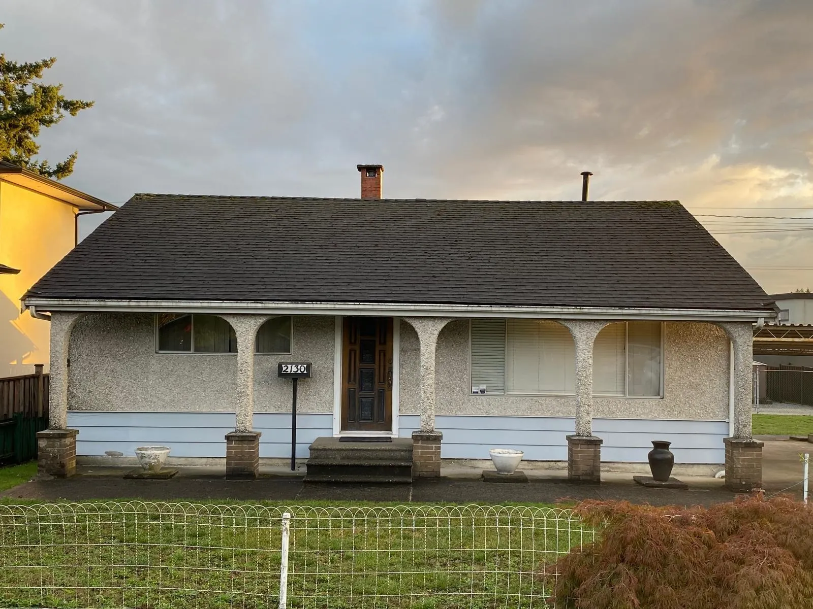 2130 Craigen Avenue