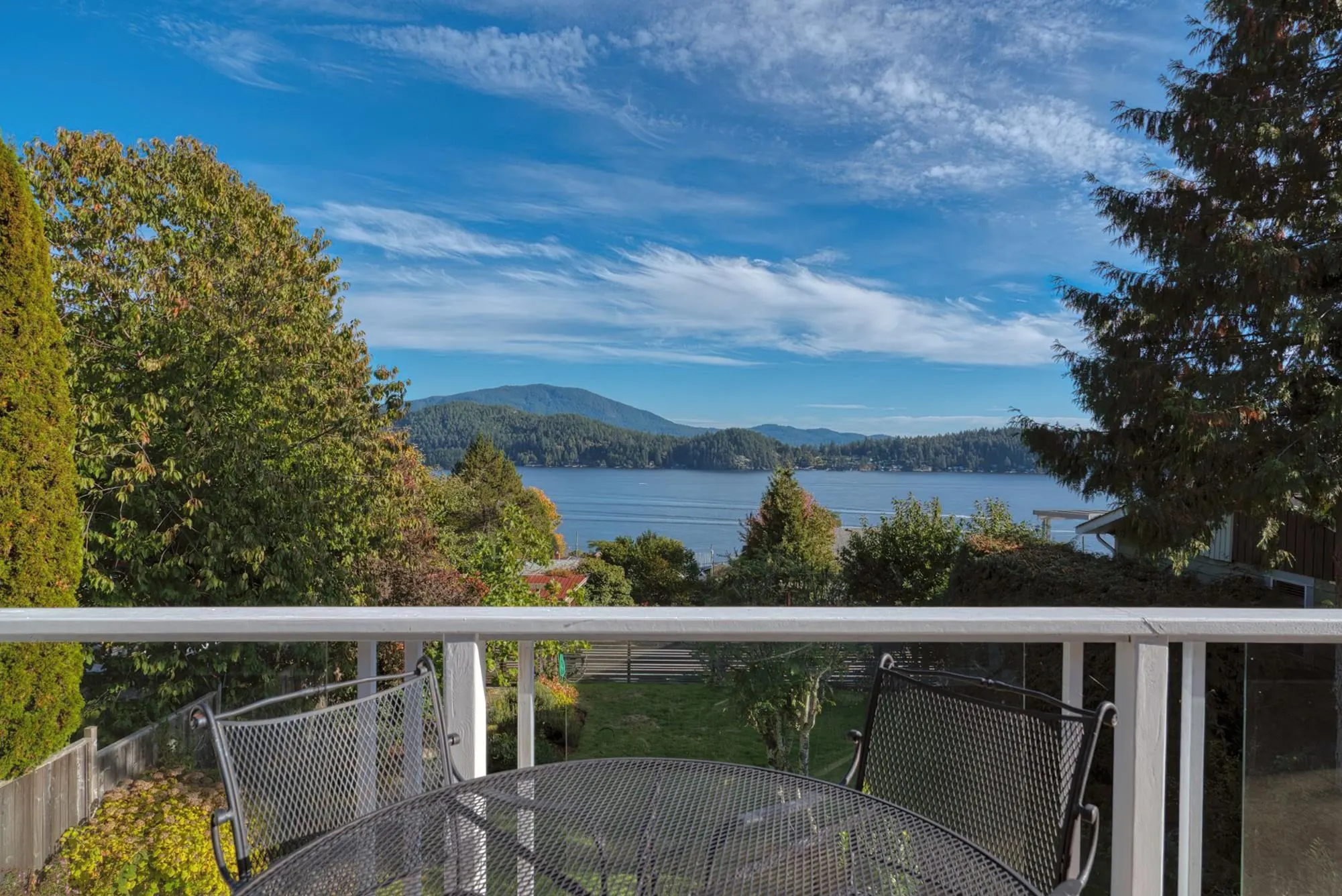 648 Gibsons Way