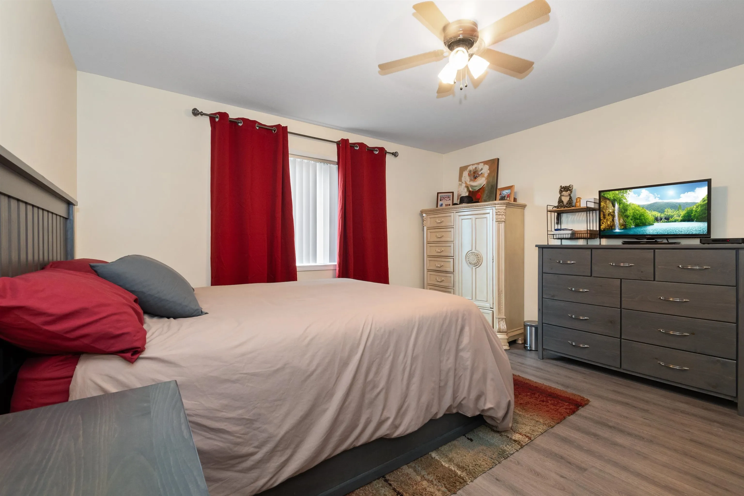 33 45918 Knight Road