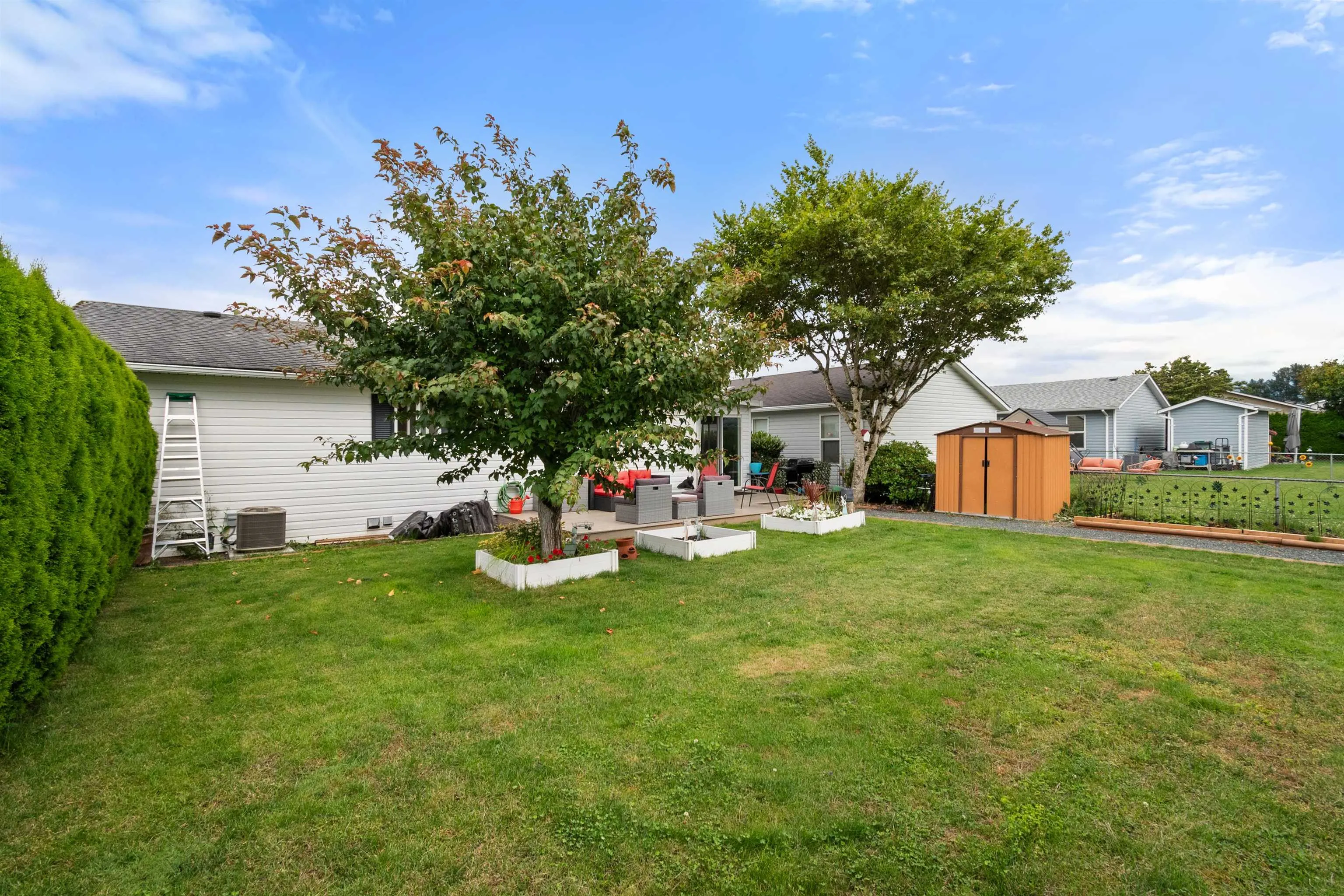 33 45918 Knight Road