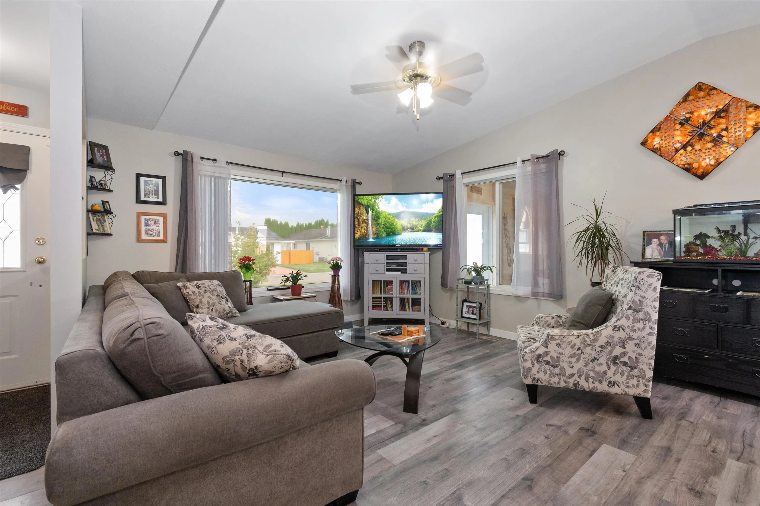 33 45918 Knight Road