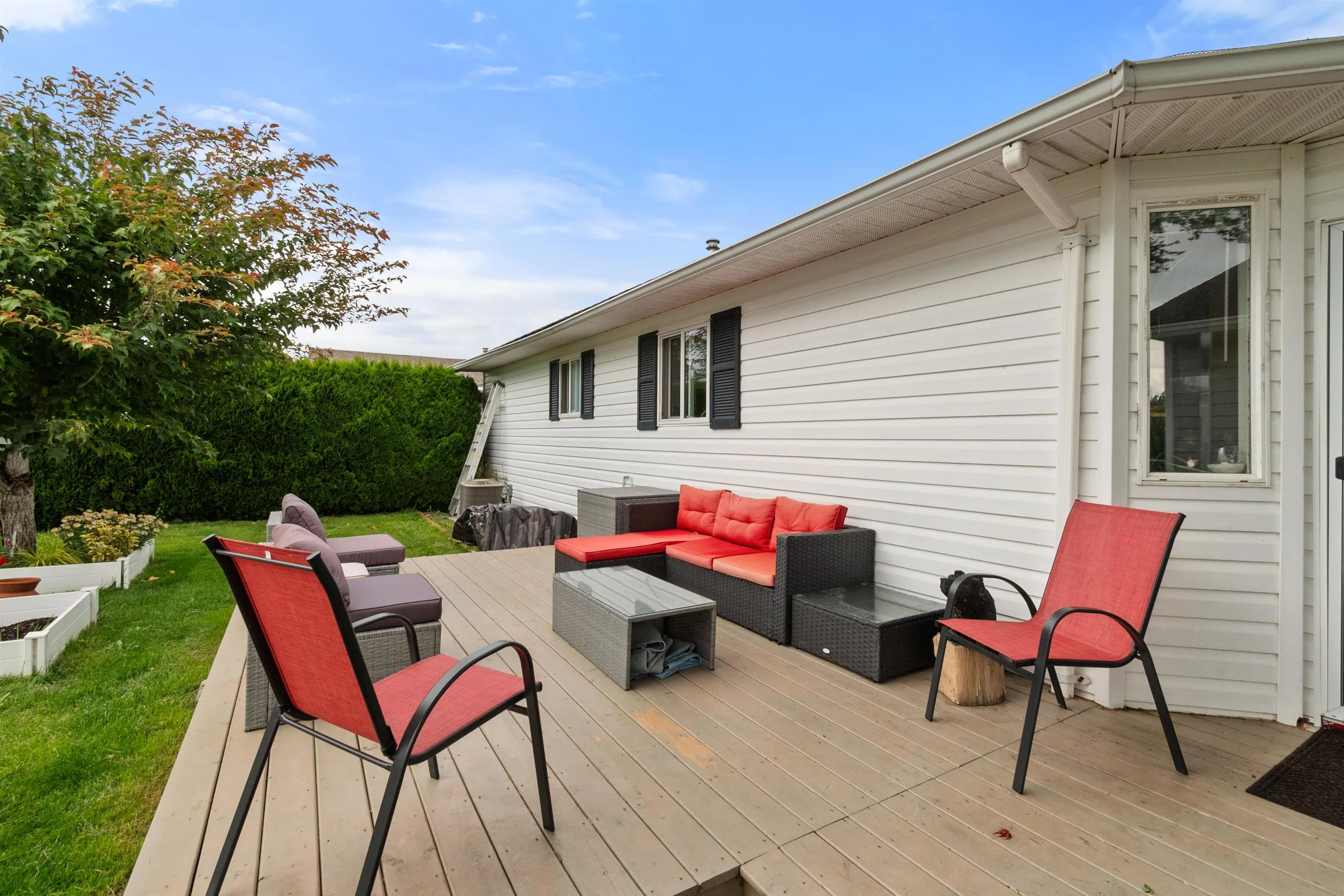 33 45918 Knight Road