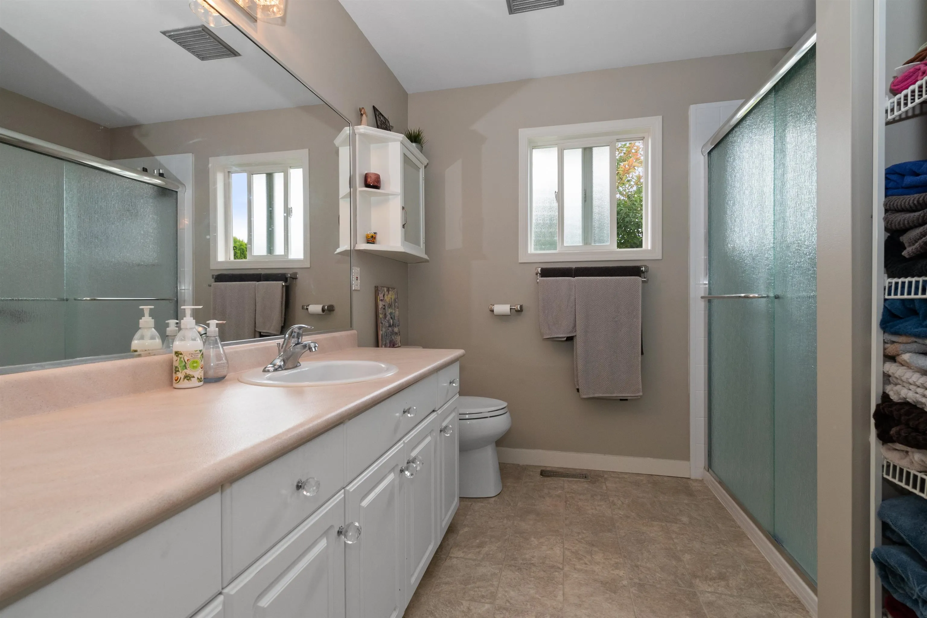 33 45918 Knight Road