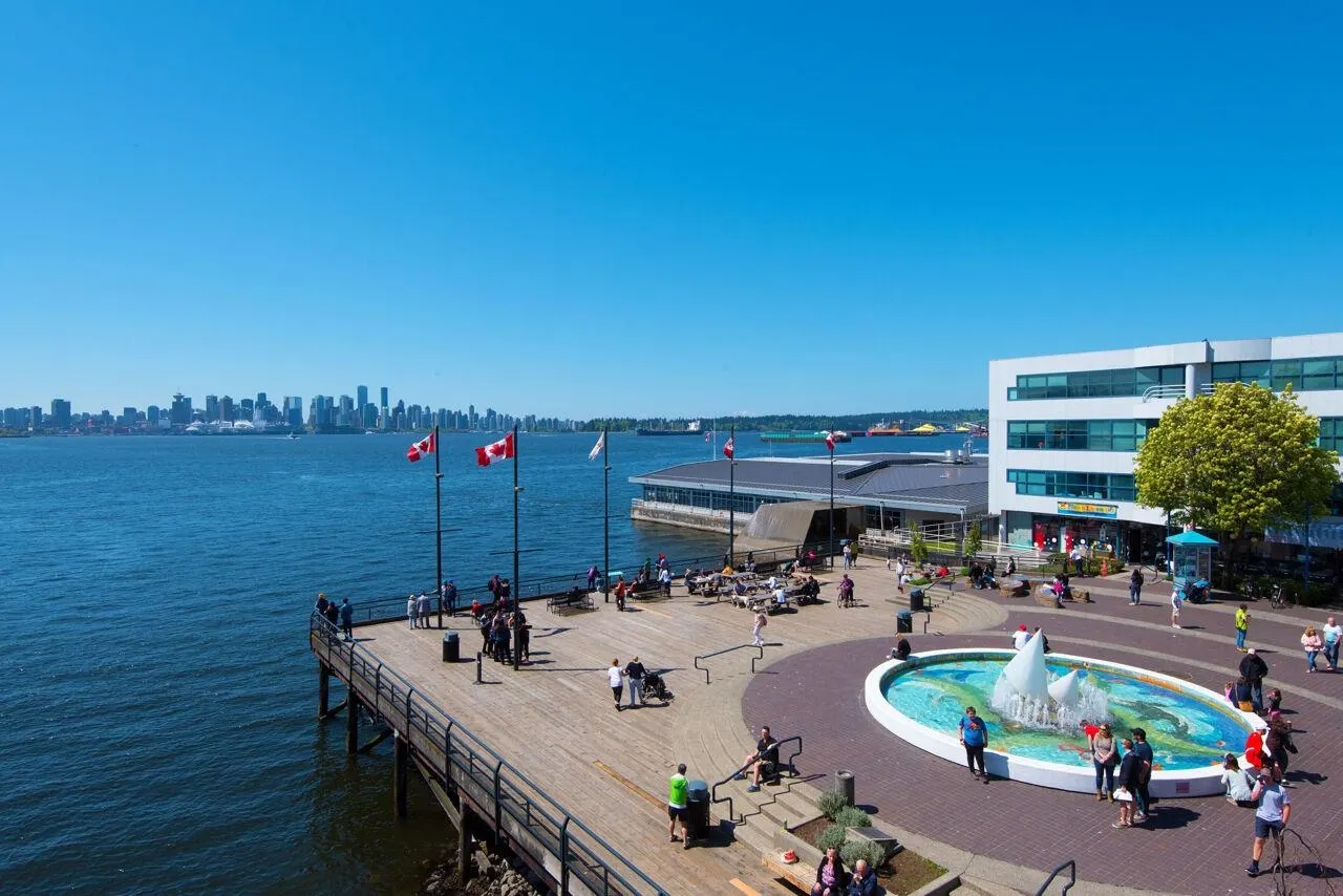 308 683 W Victoria Park