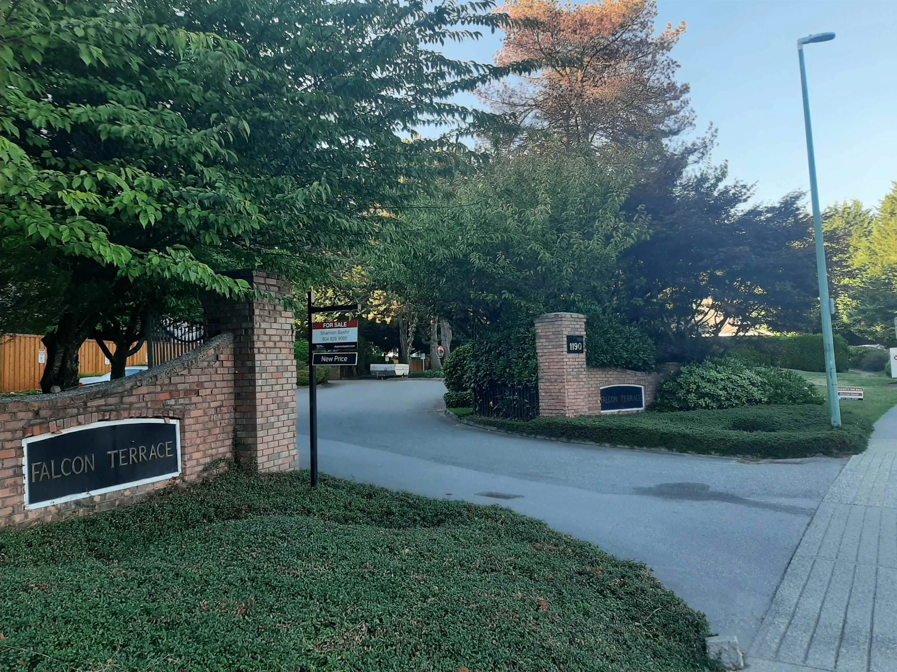 41 1190 Falcon Drive