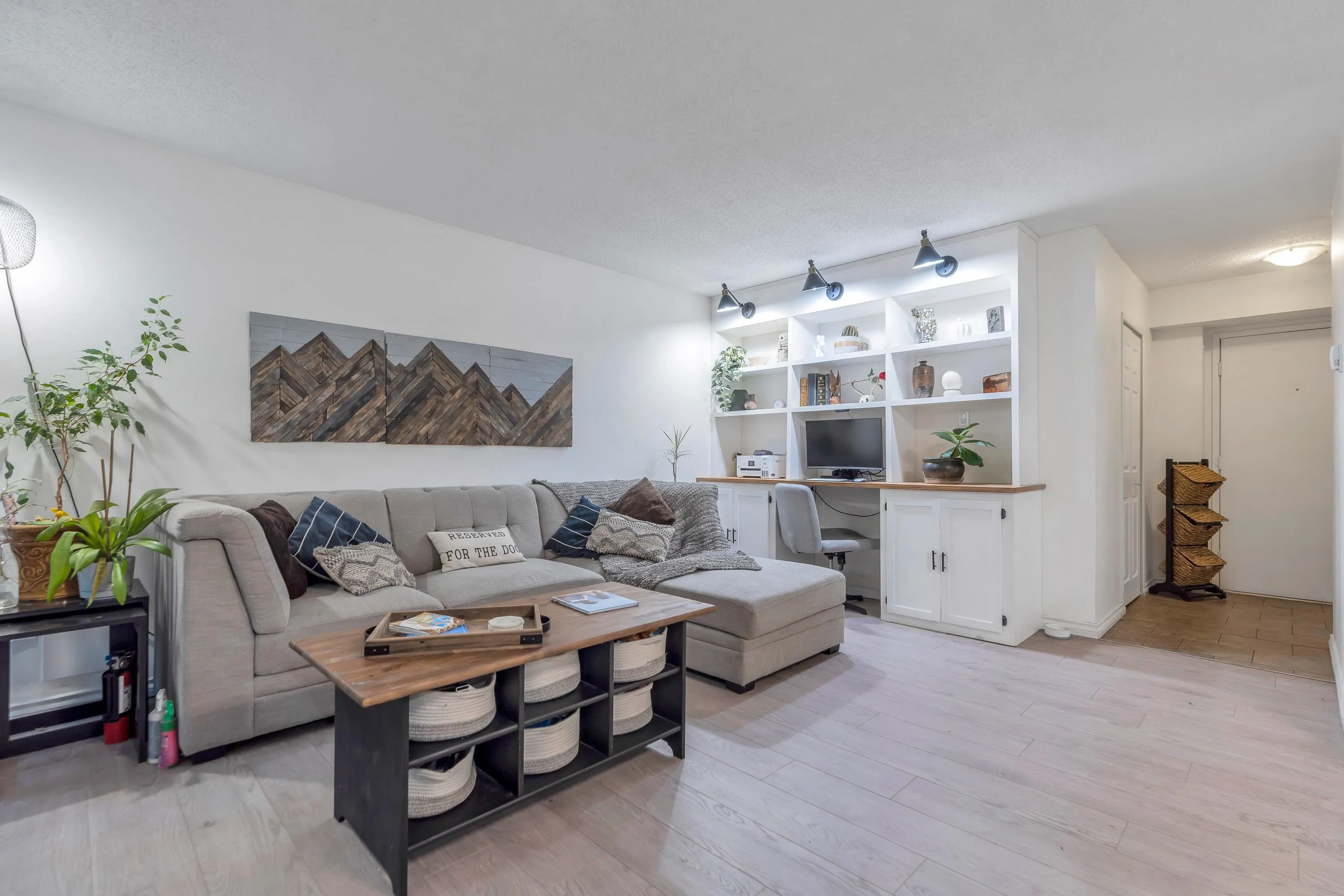 501 3771 Bartlett Court