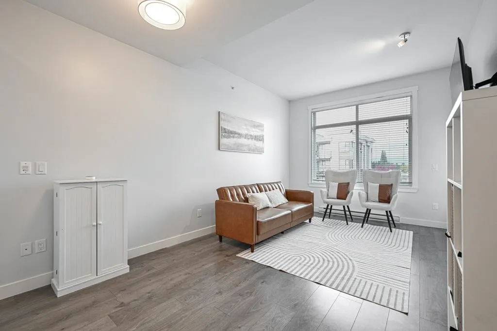 503 20696 Eastleigh Crescent