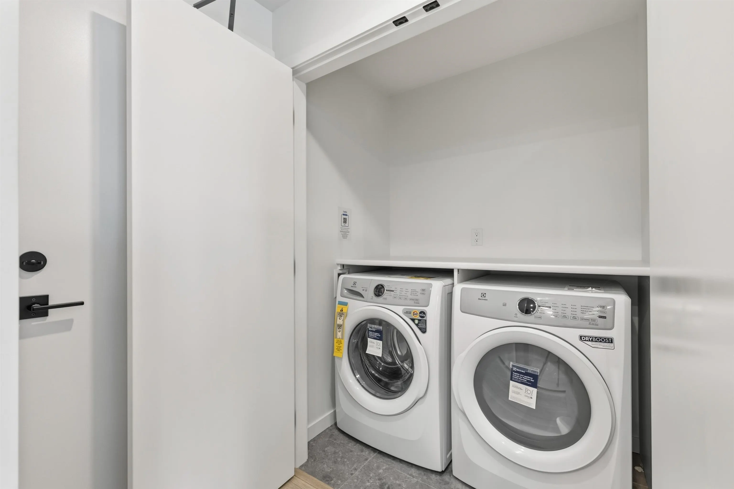 512 19577 65b Avenue