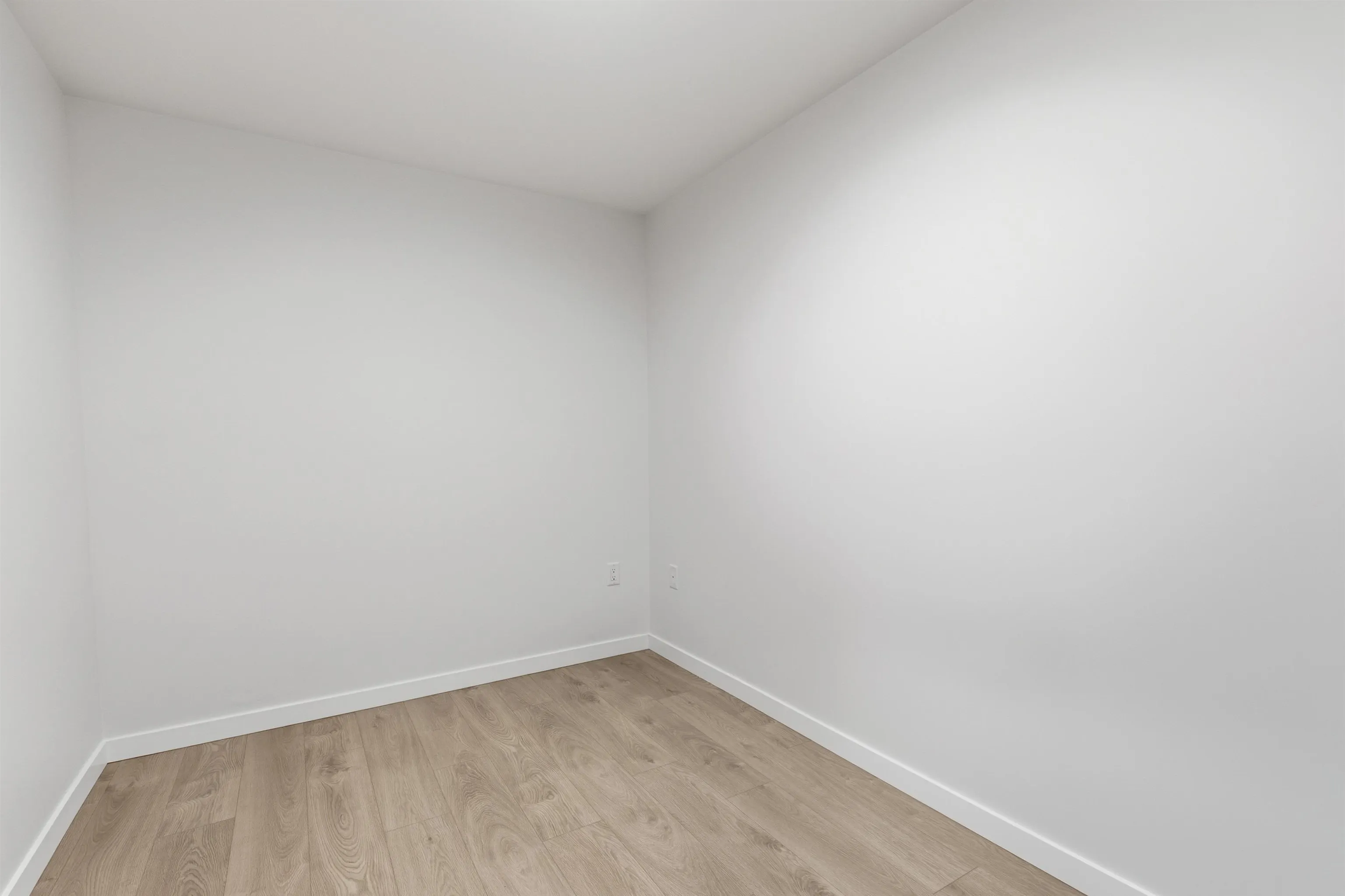 512 19577 65b Avenue