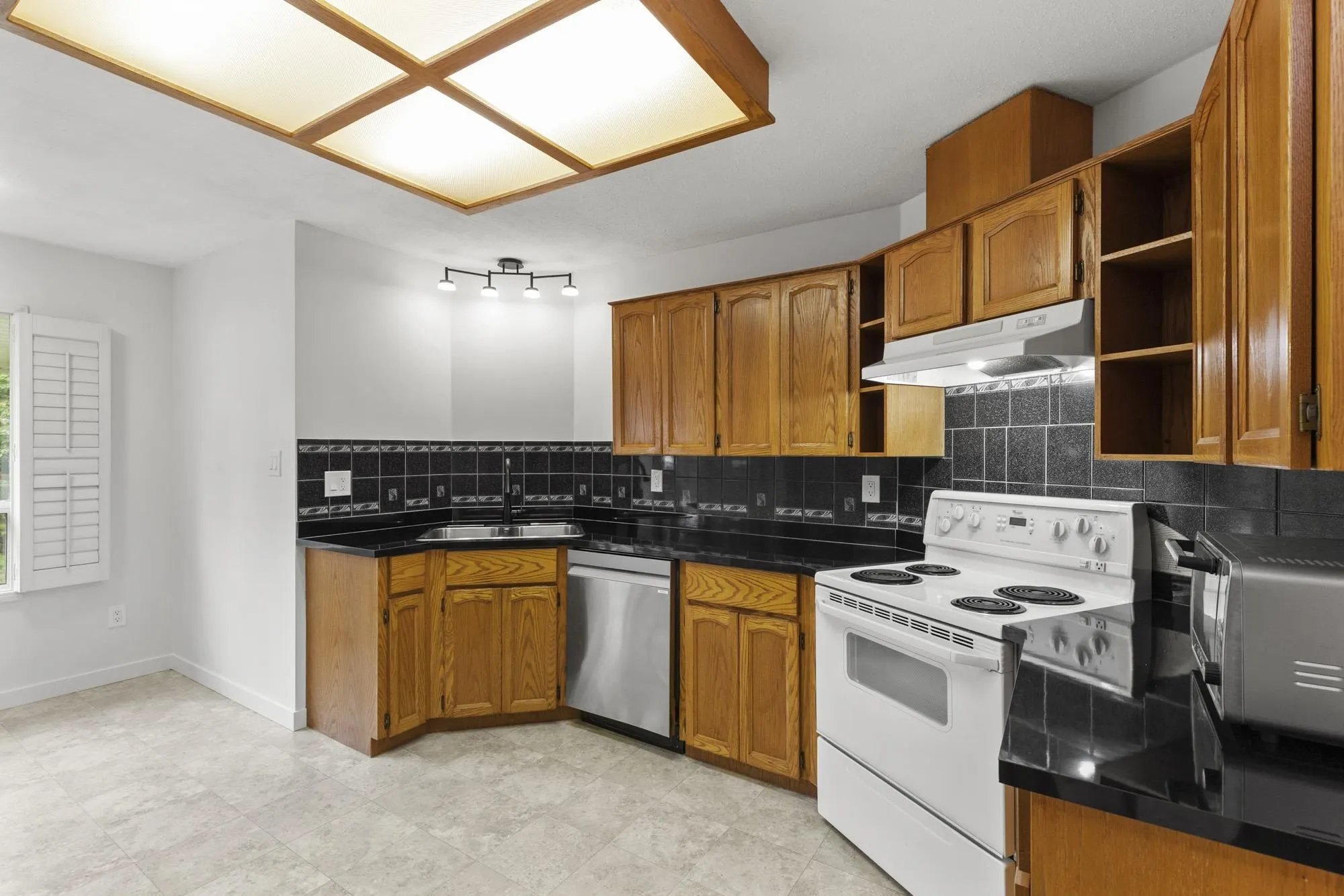 32925 Orchid Court