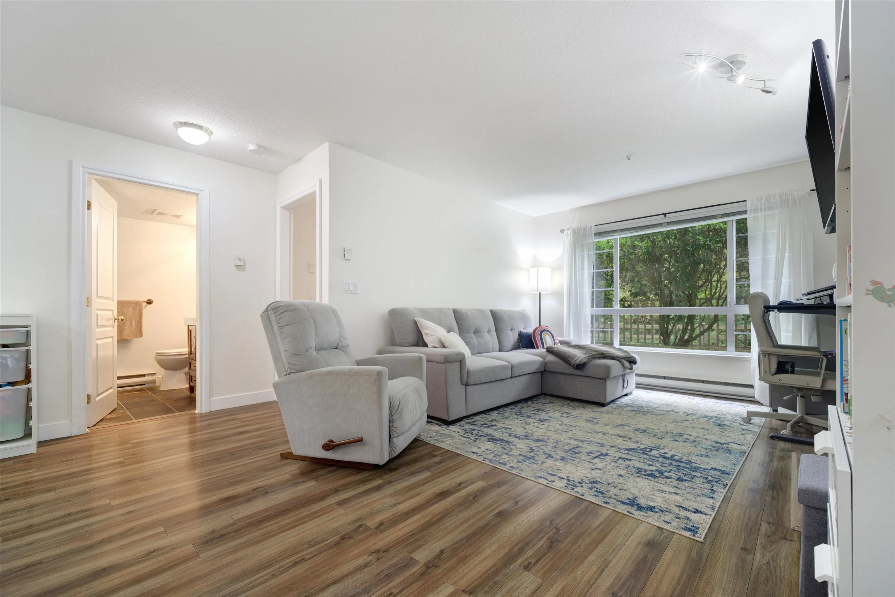 113 1242 Town Centre Boulevard