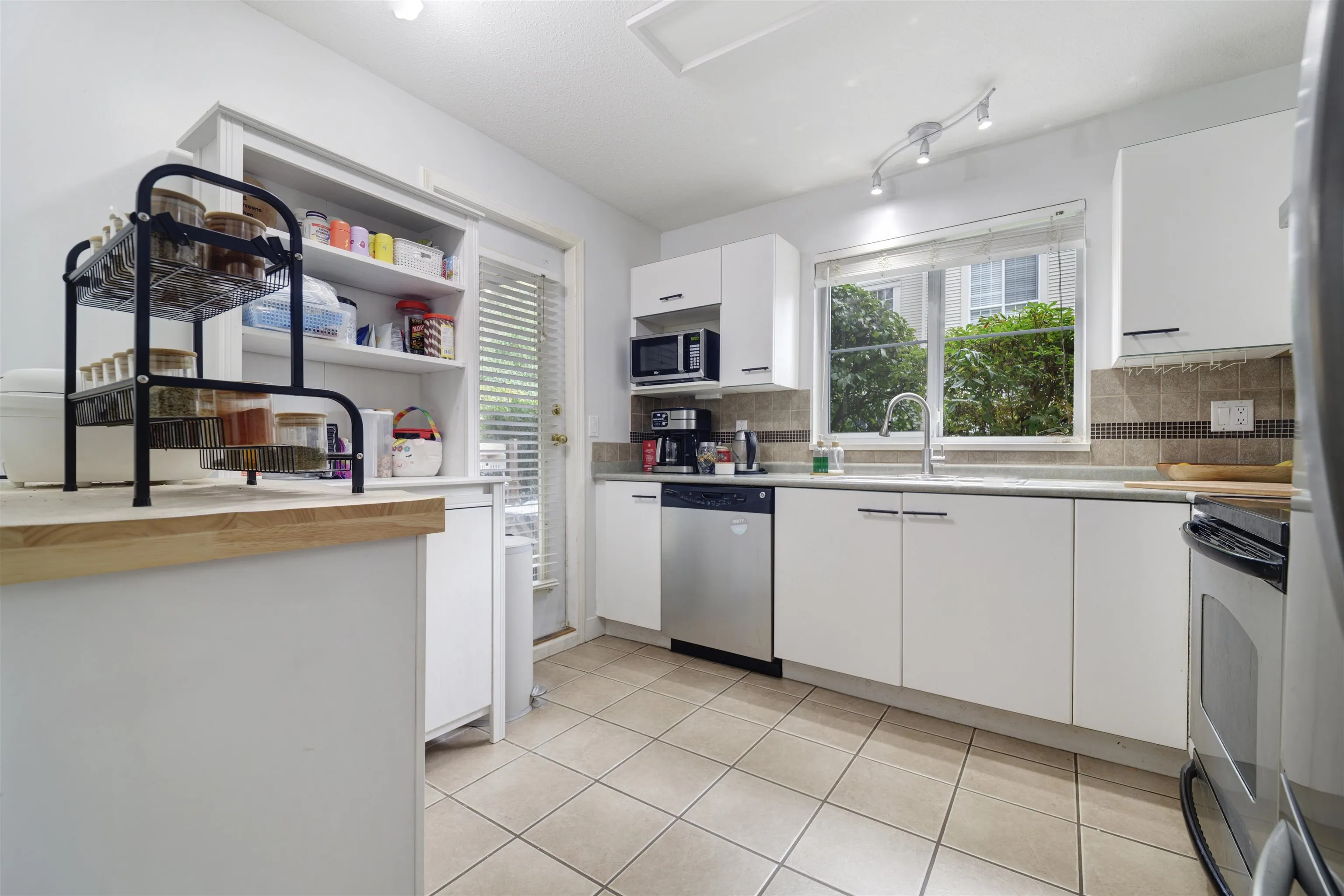 113 1242 Town Centre Boulevard