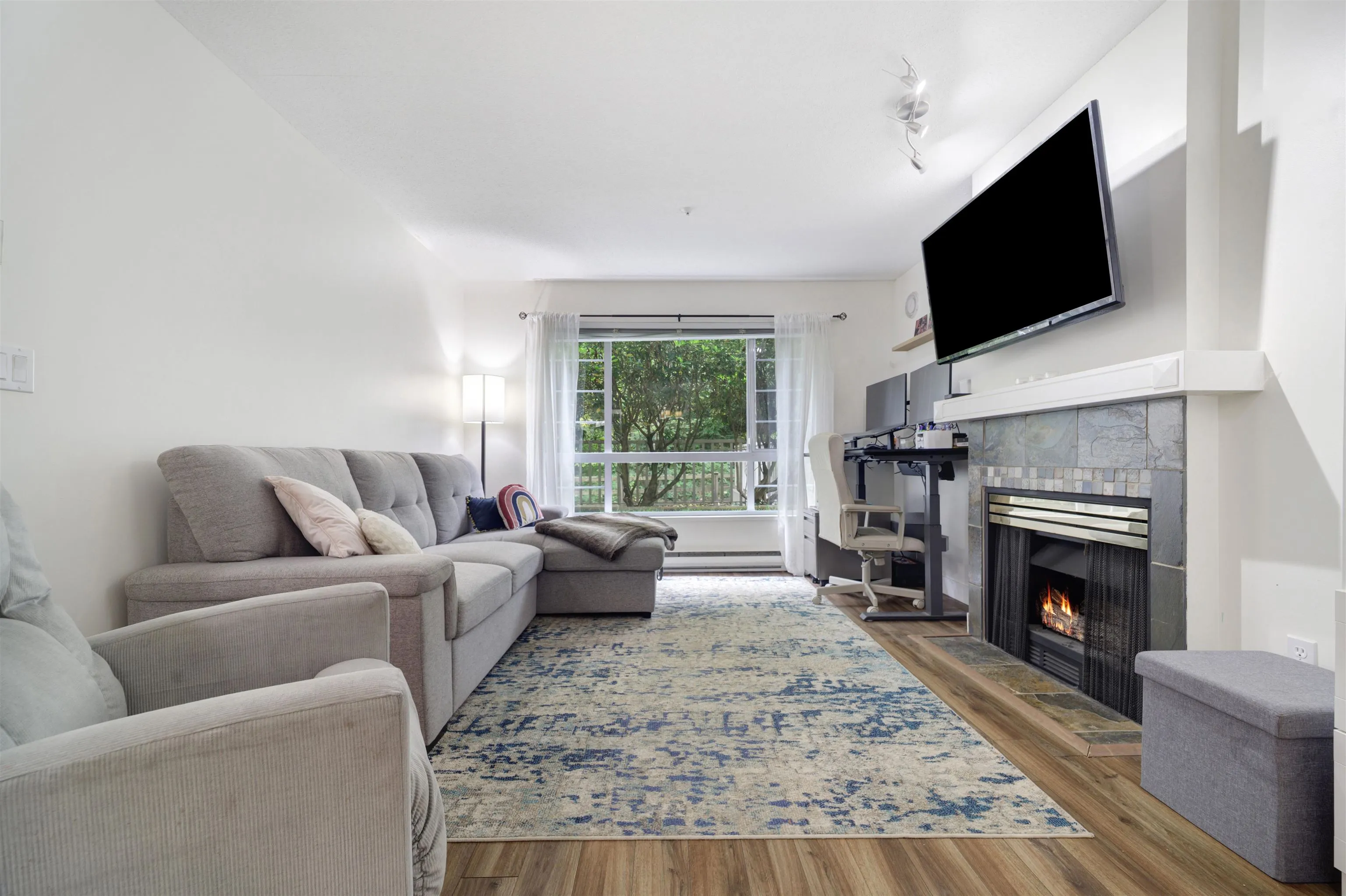 113 1242 Town Centre Boulevard