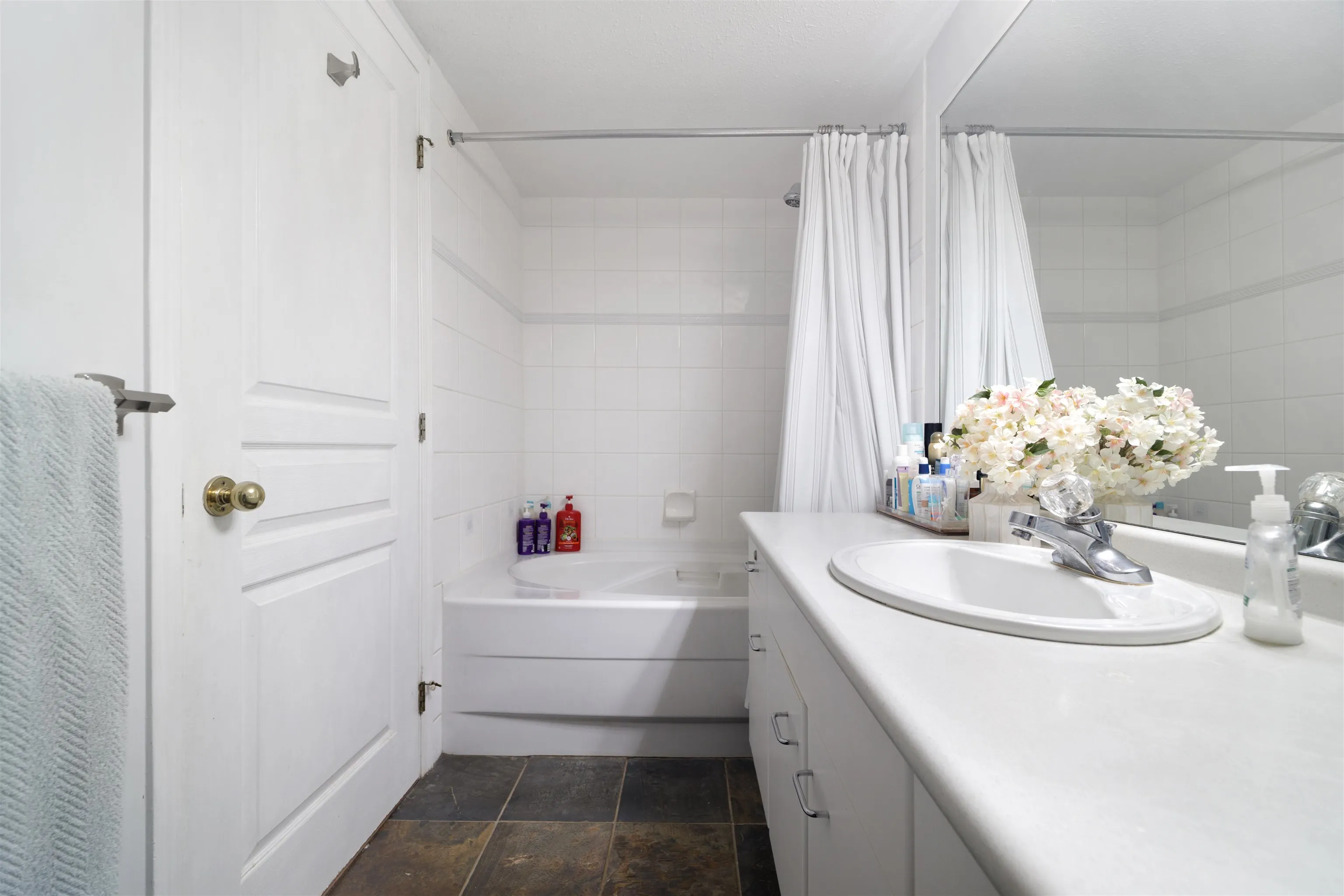 113 1242 Town Centre Boulevard