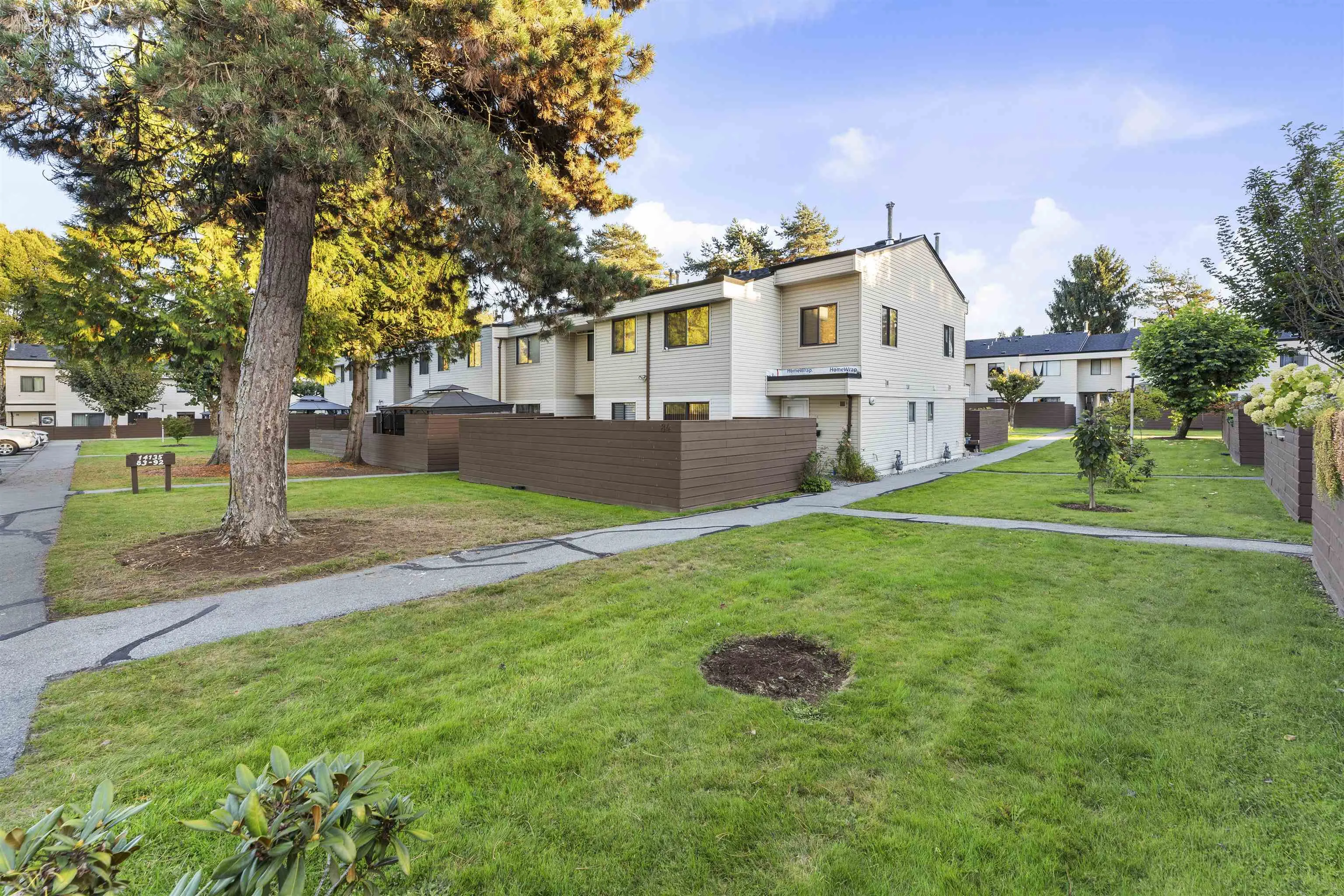 87 14135 104 Avenue