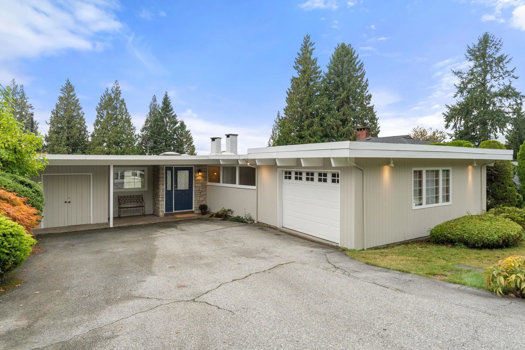749 Winona Avenue