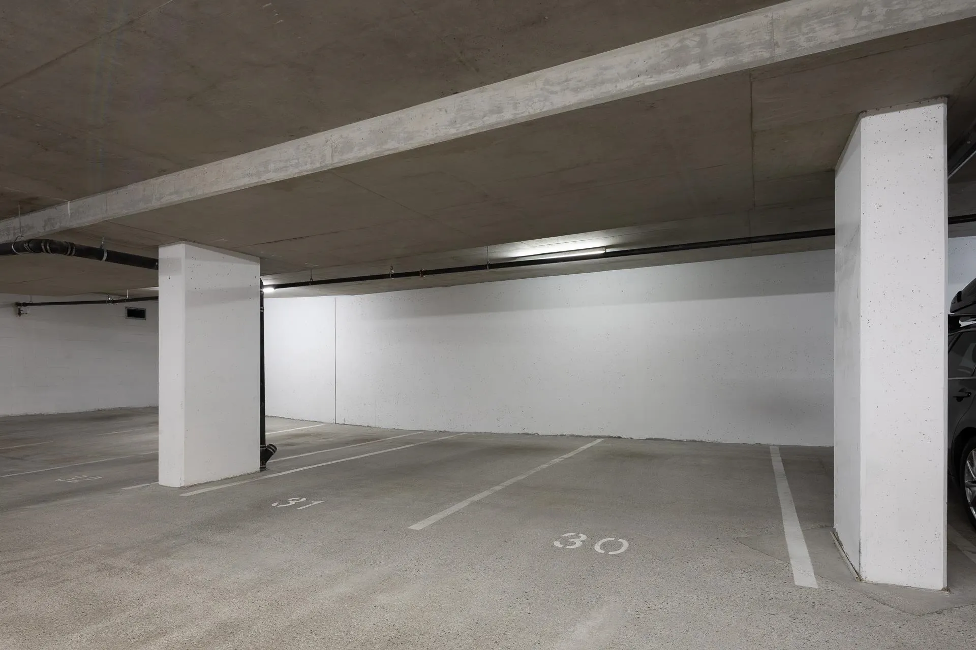 401 988 Richards Street