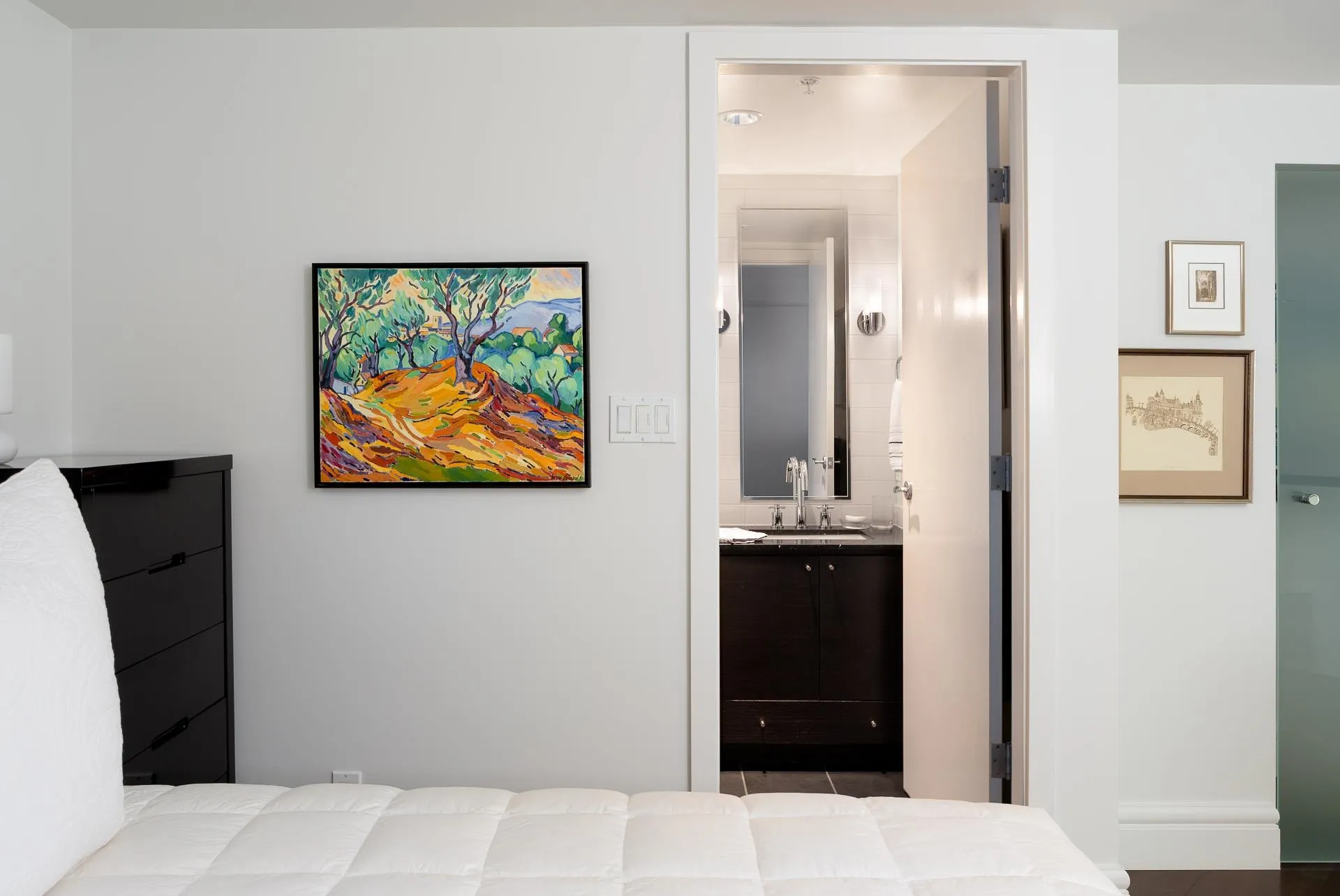 401 988 Richards Street