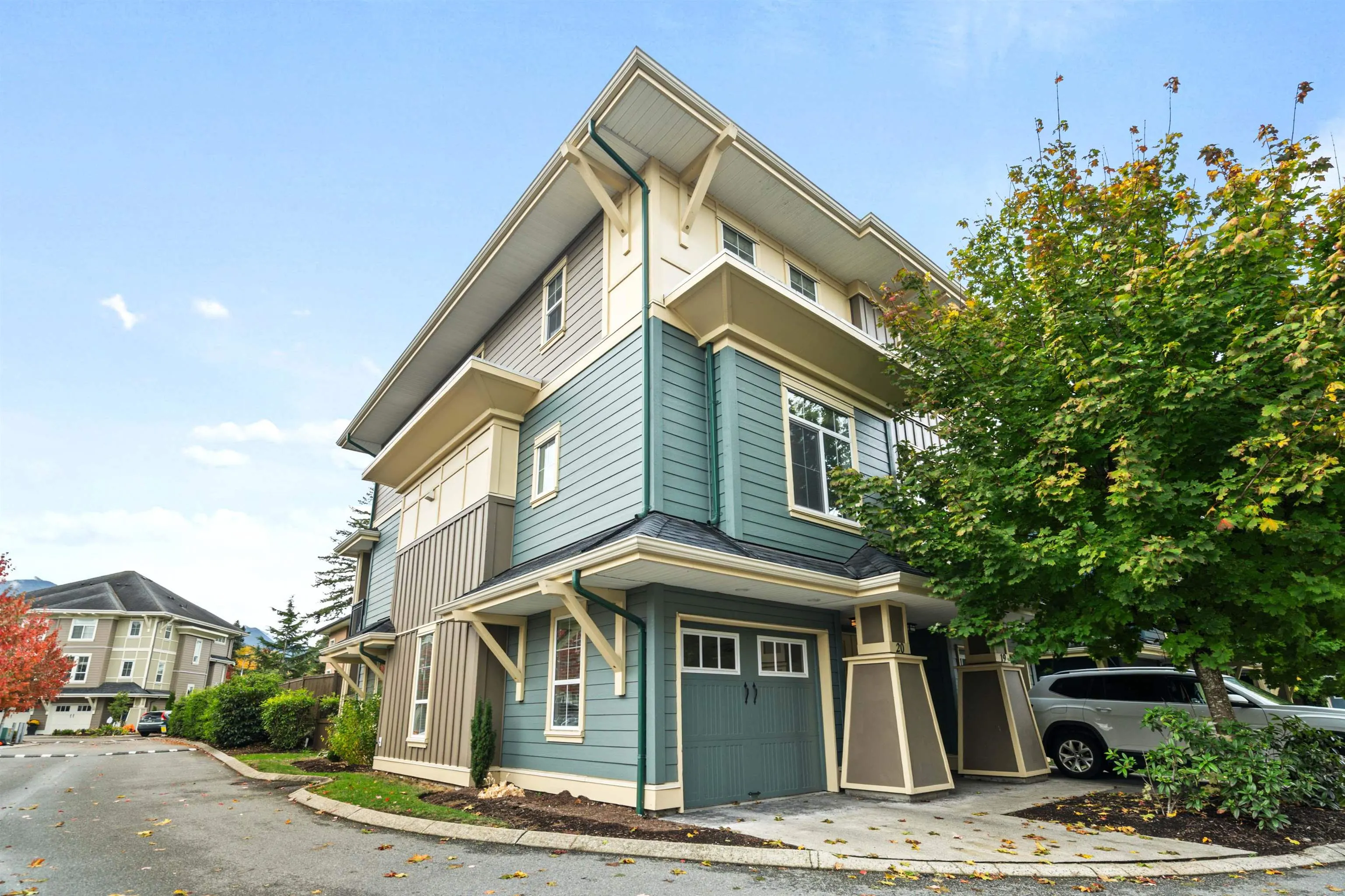 20 45290 Soowahlie Crescent