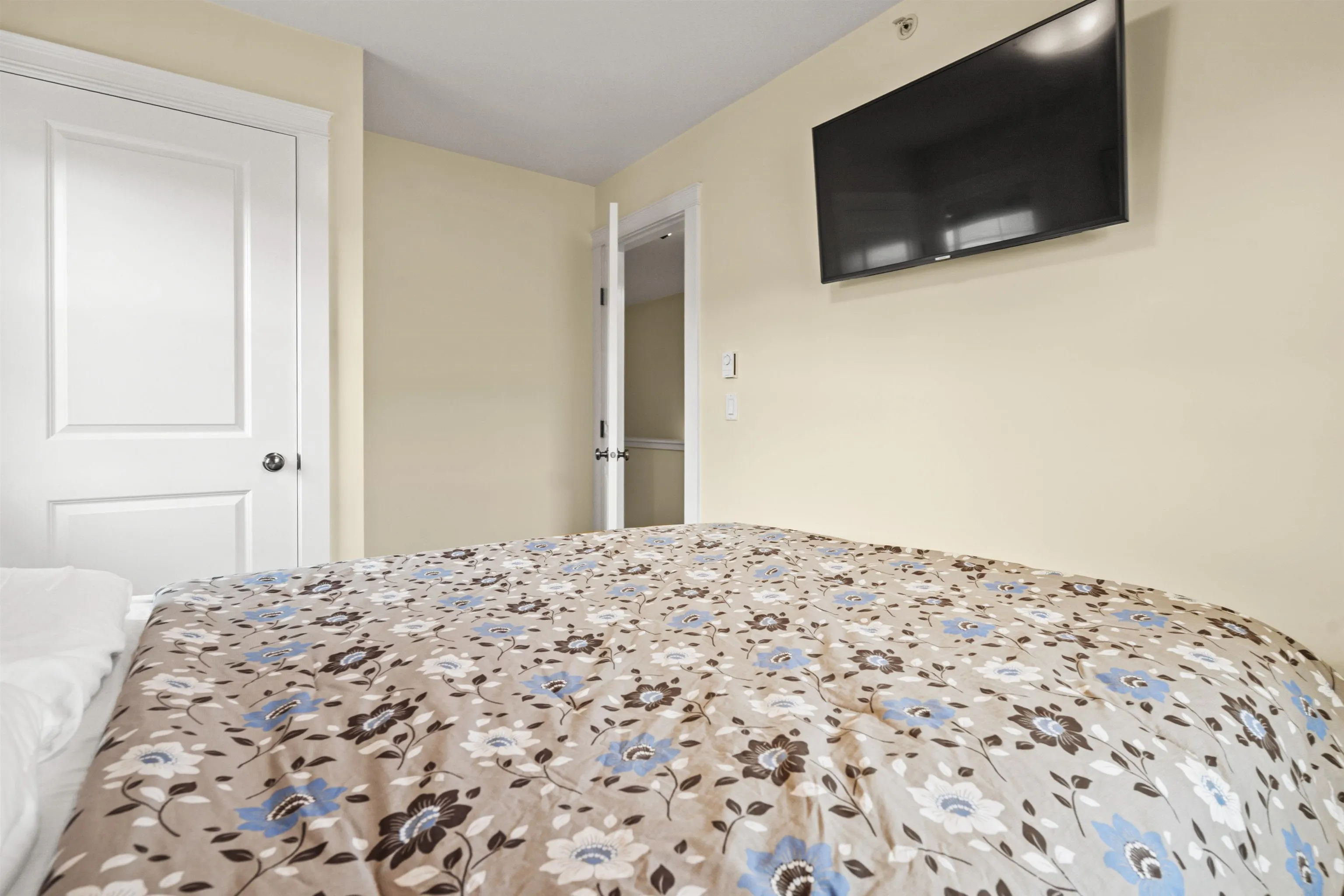 20 45290 Soowahlie Crescent