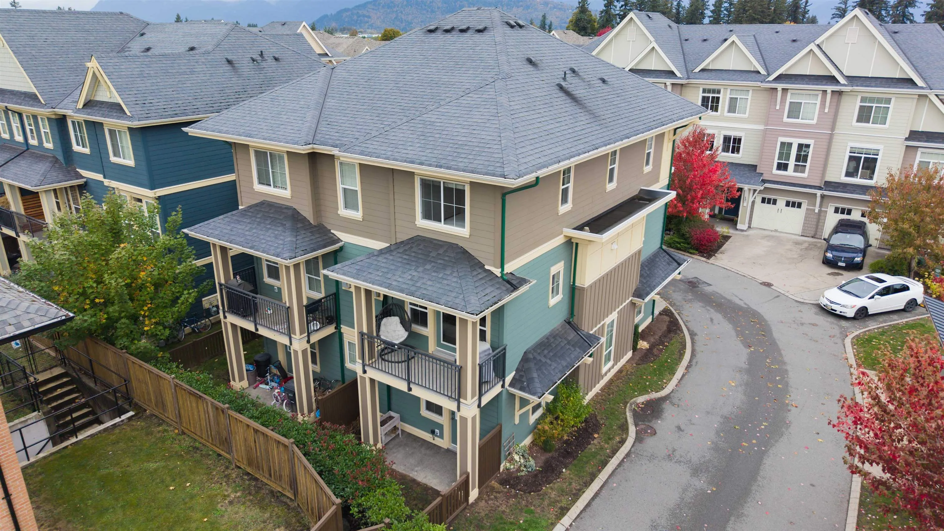 20 45290 Soowahlie Crescent