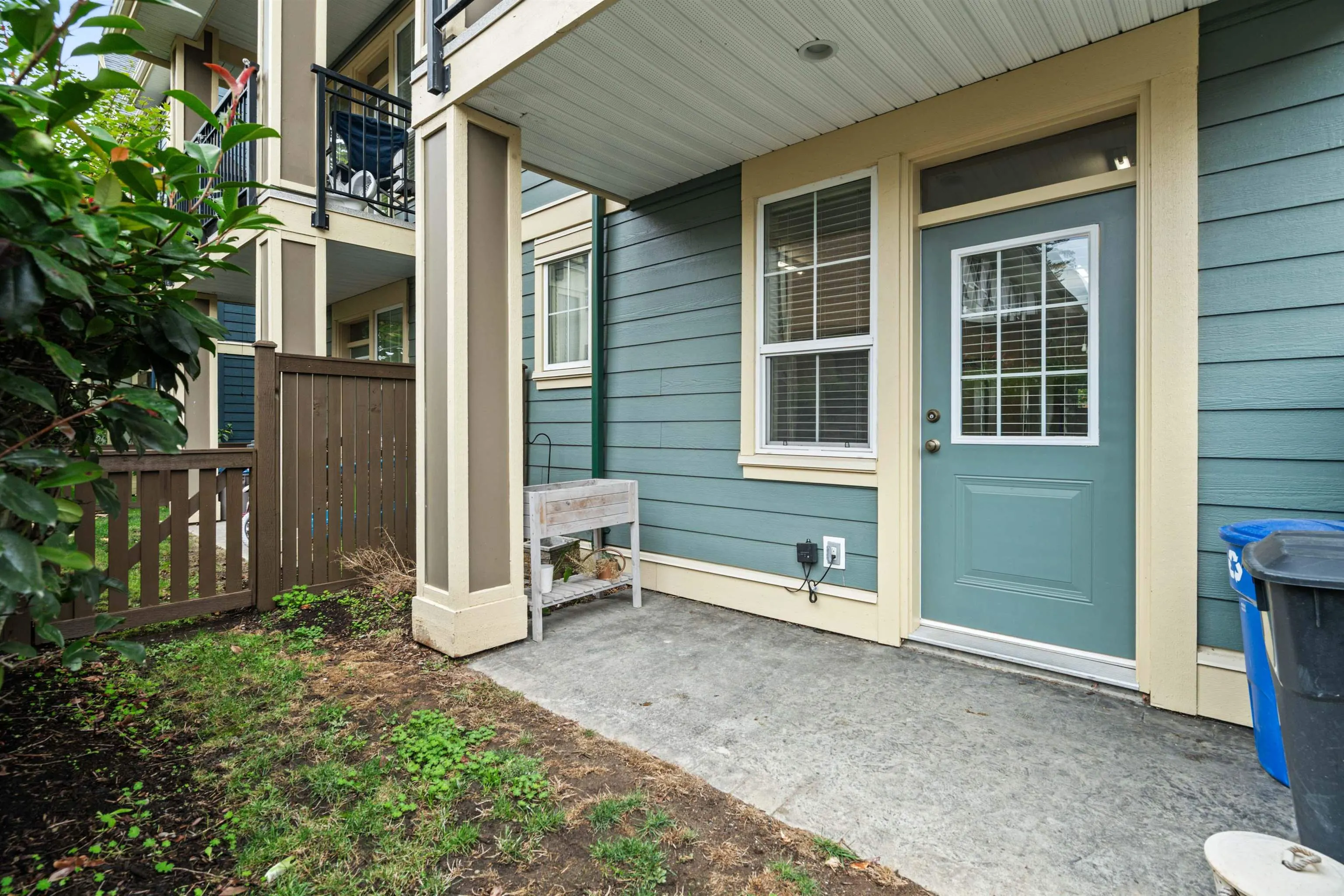 20 45290 Soowahlie Crescent